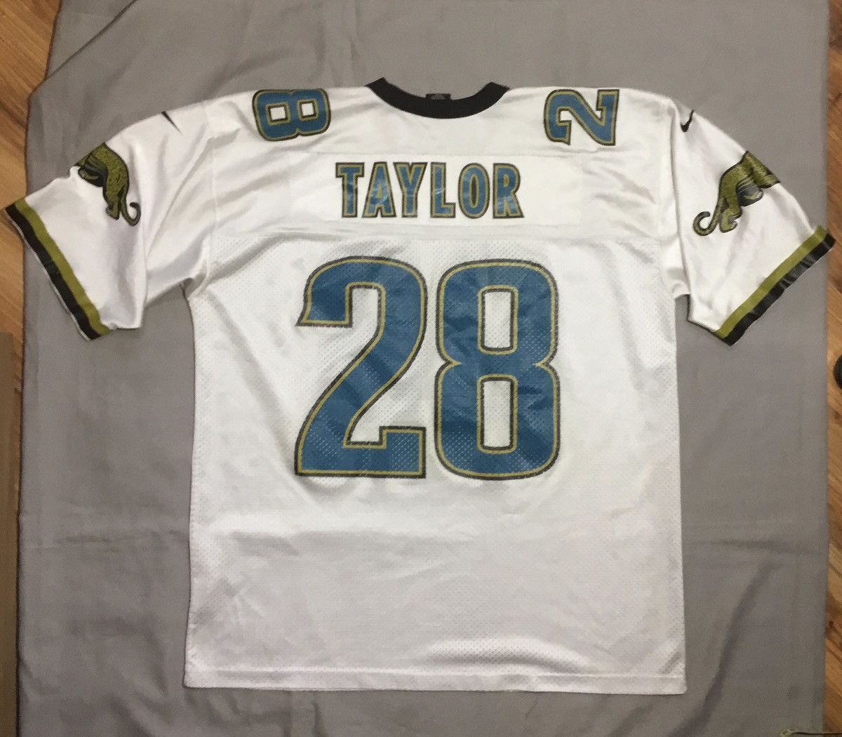 Nike Fred Taylor Jacksonville Jaguars authentic Nike #28 Size US XL / EU 56 / 4 - 2 Thumbnail