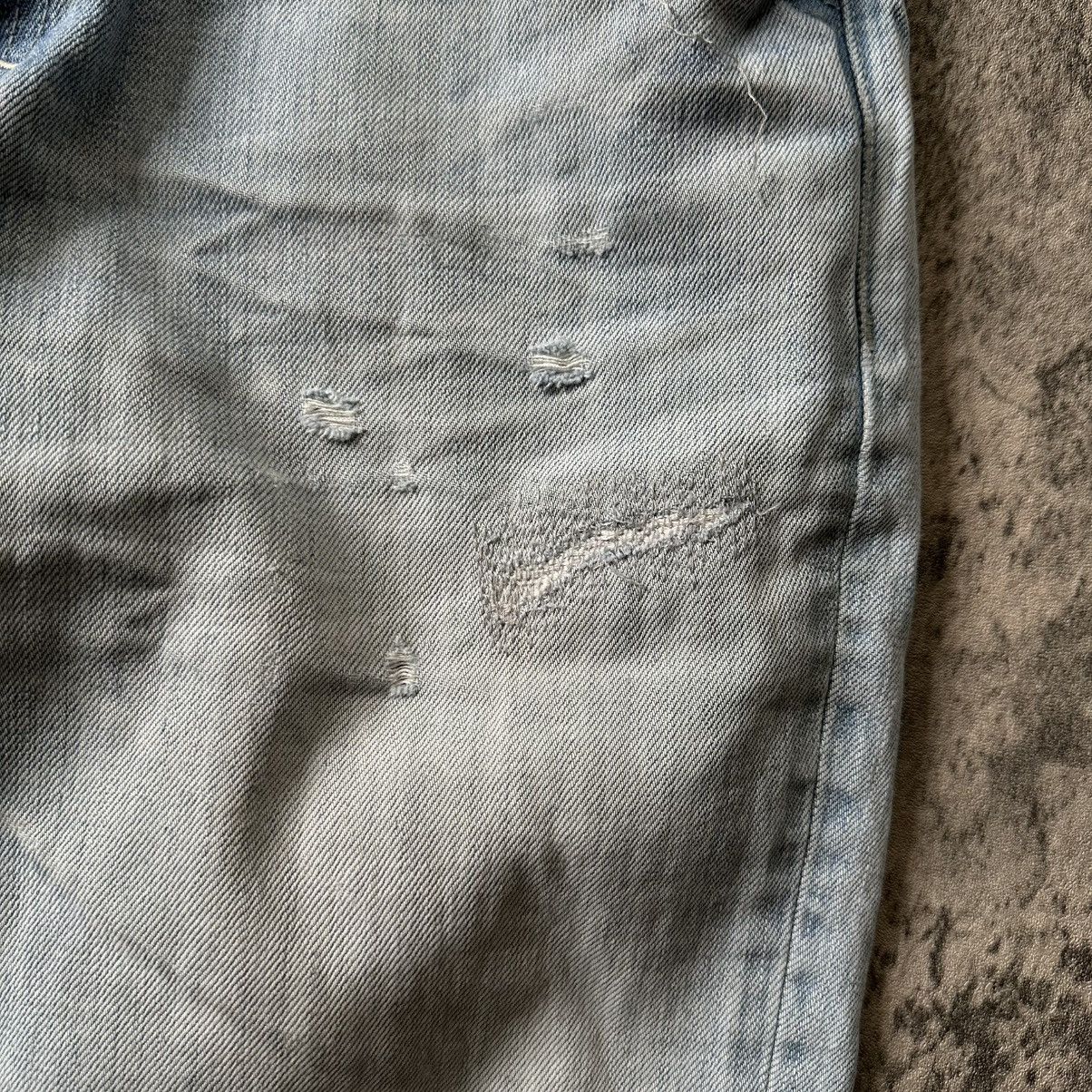 Isamu Katayama Backlash Isamu Katayama Backlash ‘Leather Repair’ Distressed Denim Size US 31 - 5 Thumbnail