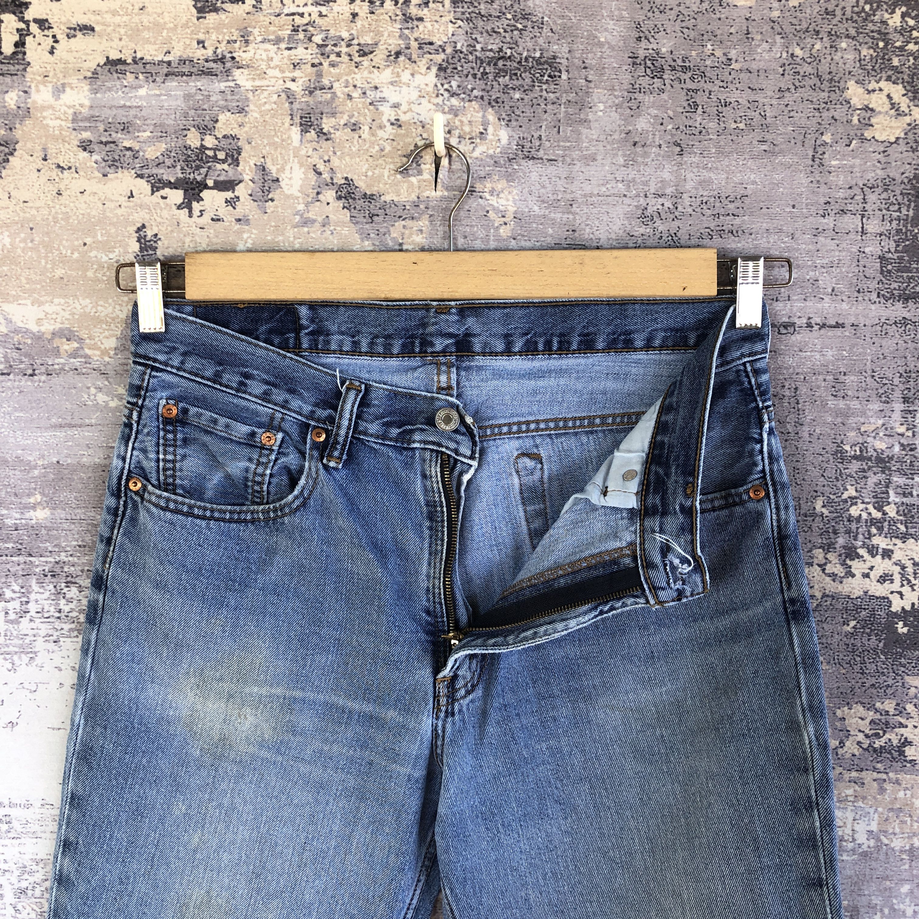 Levi's Vintage Y2K Levis 516 Faded Jeans Levi's Light Wash Denim Size US 32 / EU 48 - 5 Thumbnail