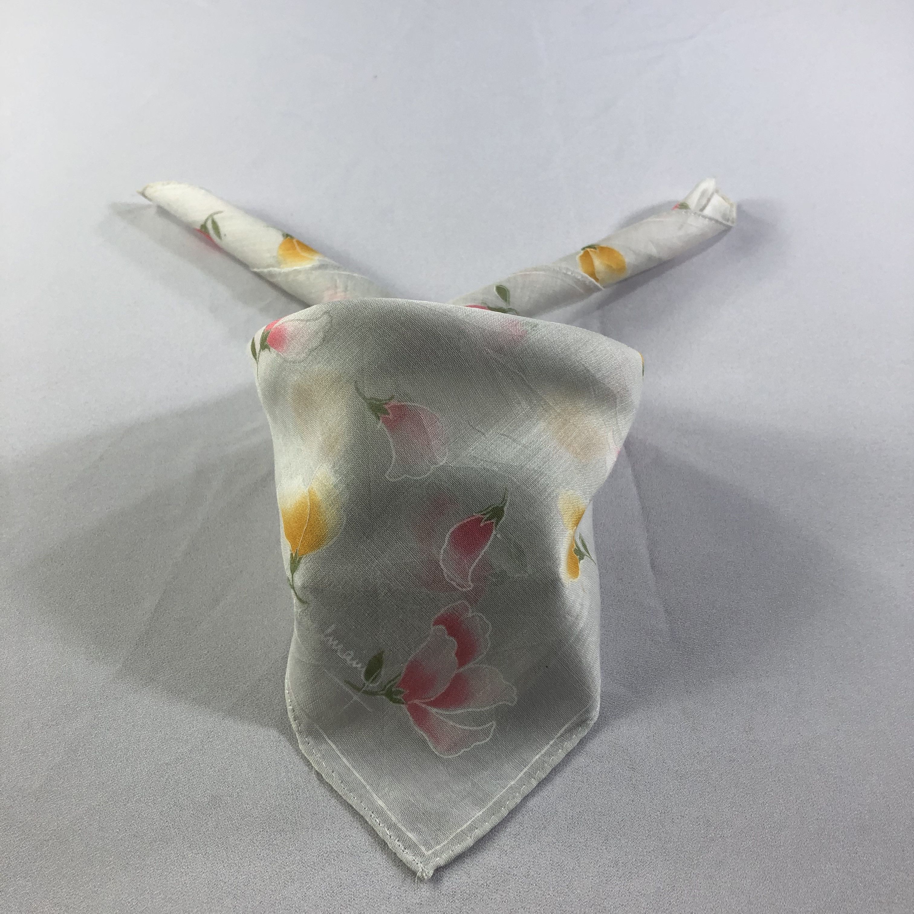 Pierre Balmain × Vintage Pierre Balmain Handkerchief Neckerchief Bandana H1602 Size ONE SIZE - 1 Thumbnail