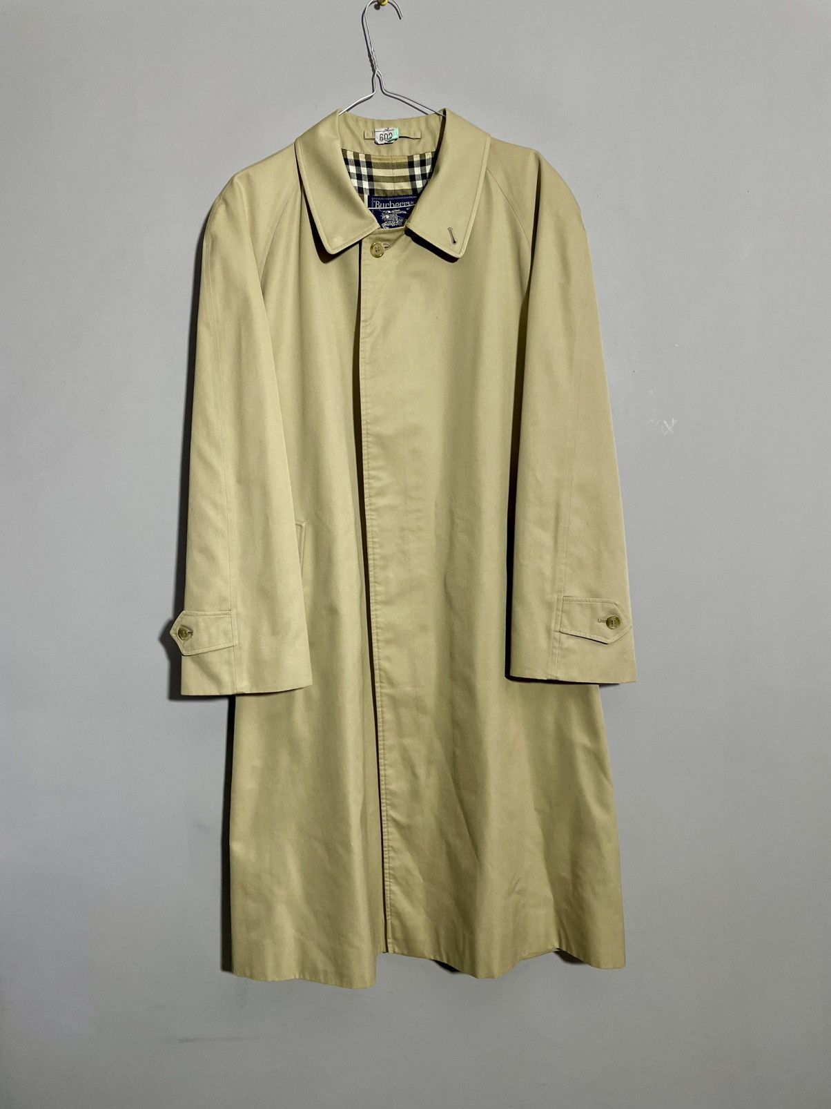 Burberry × Vintage Vintage Burberry beige trench coat men’s size 54 Size US L / EU 52-54 / 3 - 2 Thumbnail