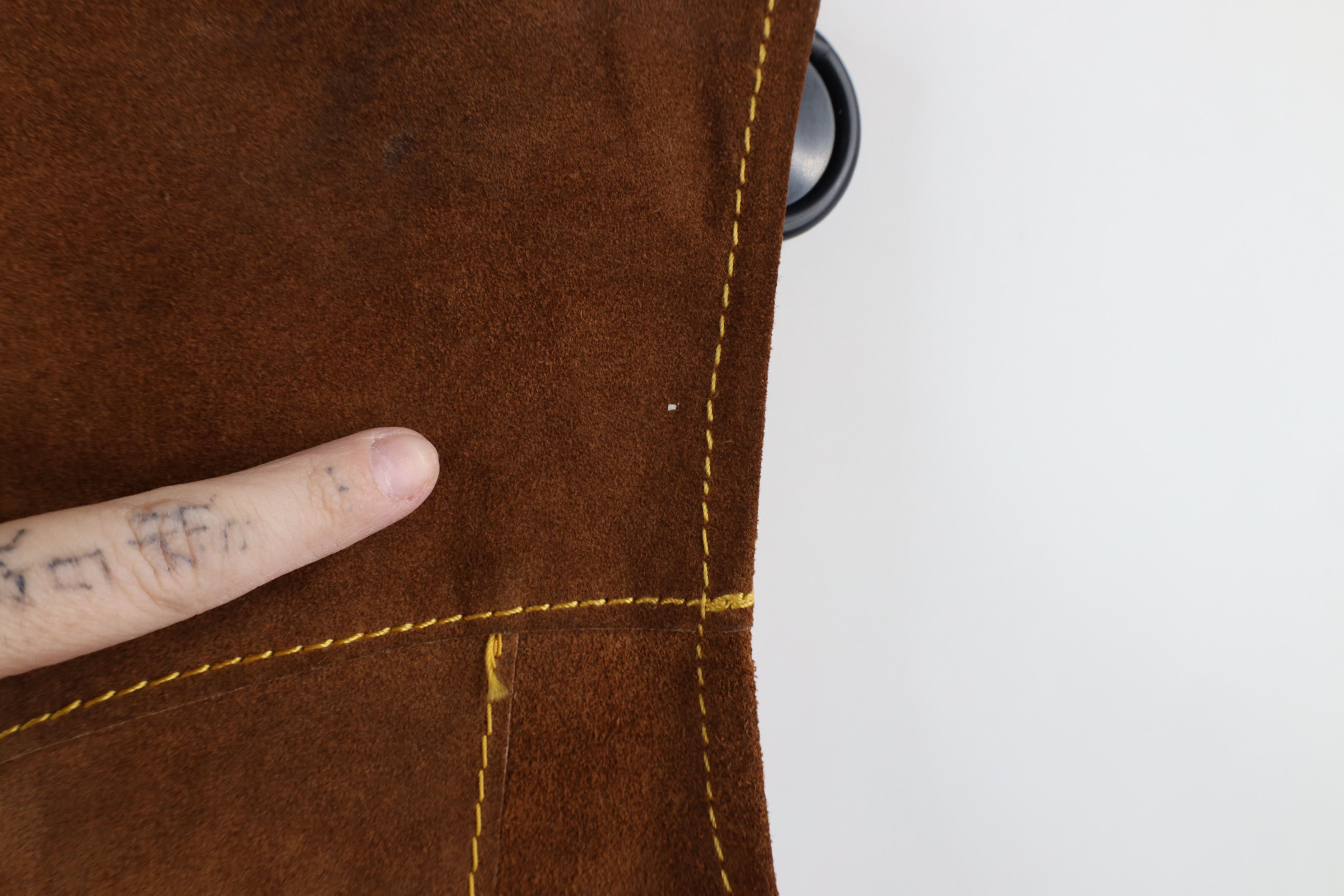 Vintage Vintage 70s Streetwear Suede Leather Western Vest Jacket USA Size US L / EU 52-54 / 3 - 18 Thumbnail