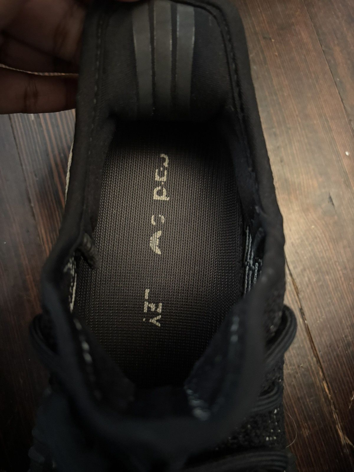 Yeezy Yeezy Boost 350 V2 'Oreo' Size US 7.5 / EU 40-41 - 8 Thumbnail