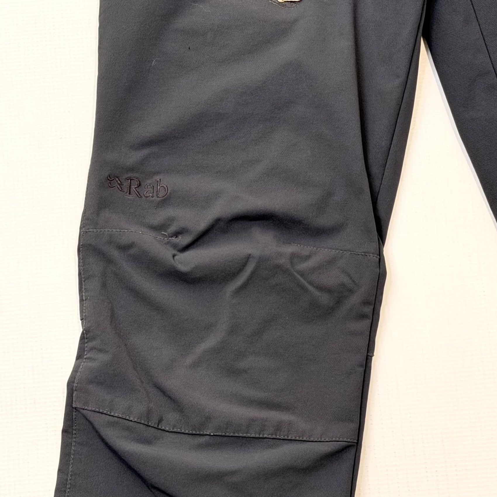 Rab VINTAGE Rab Vector Pants Womens XS Gray Softshell Hiking Zip Pockets Stretch Outdoor Size 26" / US 2 / IT 38 - 3 Thumbnail