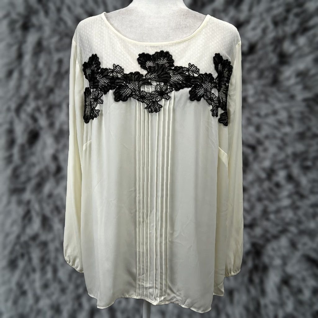 Talbots VINTAGE? Actually not vintage; Talbots Blouse 2X Plus Ivory Lace Trim Balloon Sleeve Pleated Women Shirt Size XXL / US 16-18 / IT 52-54 - 1 Thumbnail