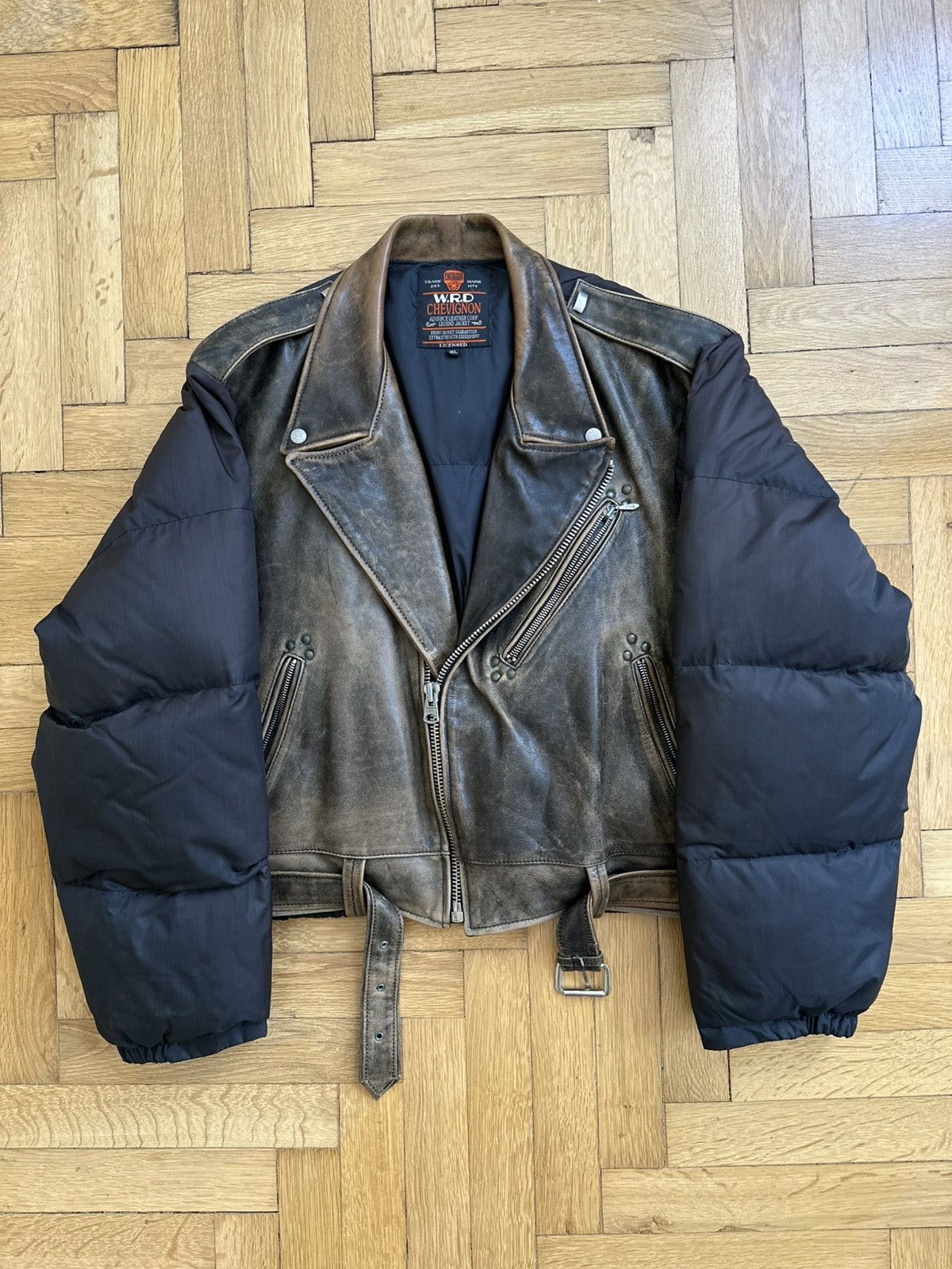 Chevignon Chevignon Vintage 90s Archive Leather Down Puffer Jacket Size US L / EU 52-54 / 3 - 9 Thumbnail
