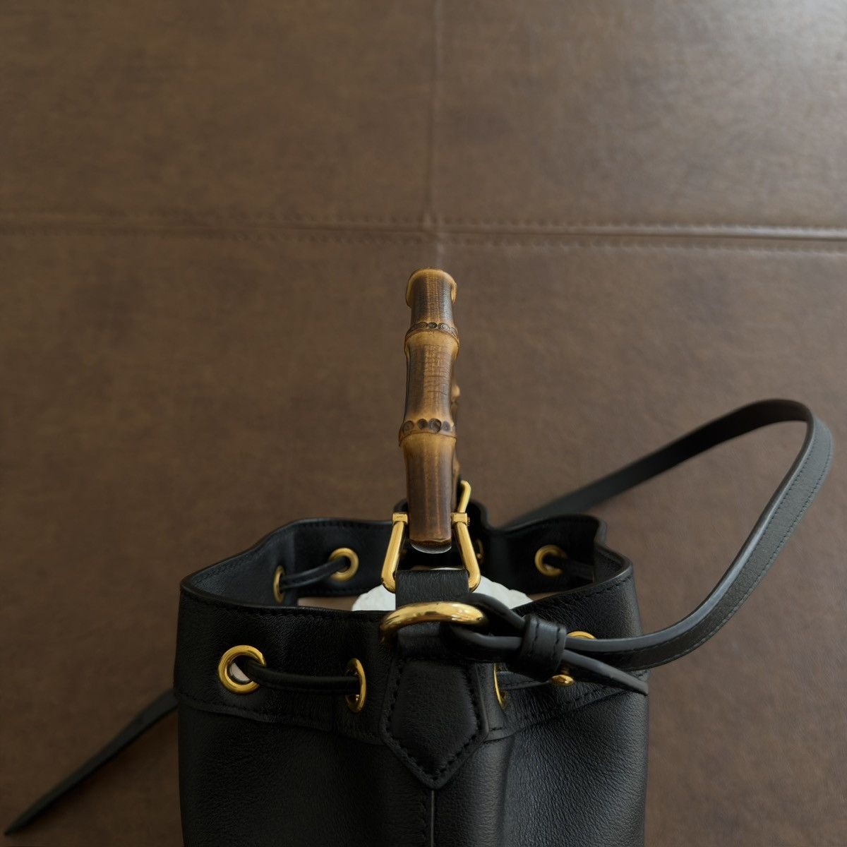 Gucci Bamboo Handle Leather Bucket Shoulder Bag Size ONE SIZE - 6 Thumbnail