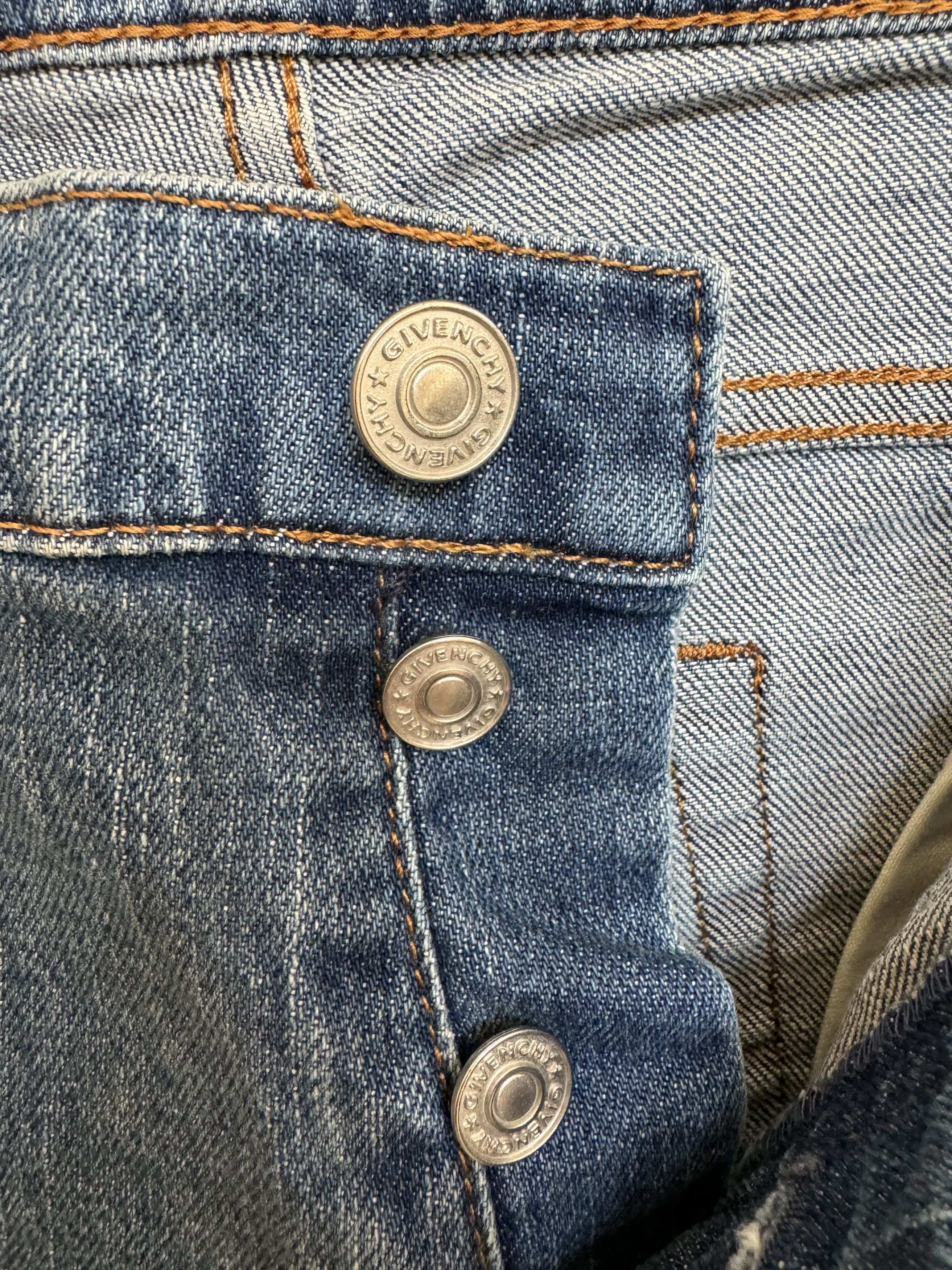 Givenchy Givenchy Distressed Blue Denim Jeans Size 36 Size US 36 / EU 52 - 6 Thumbnail