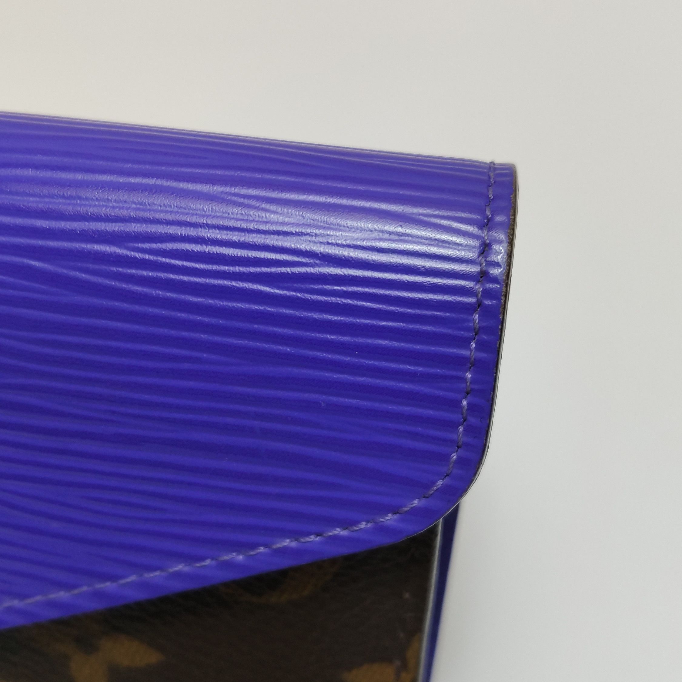 Louis Vuitton Louis Vuitton (LV) Marie leather Monogram print snap wallet Size ONE SIZE - 3 Thumbnail