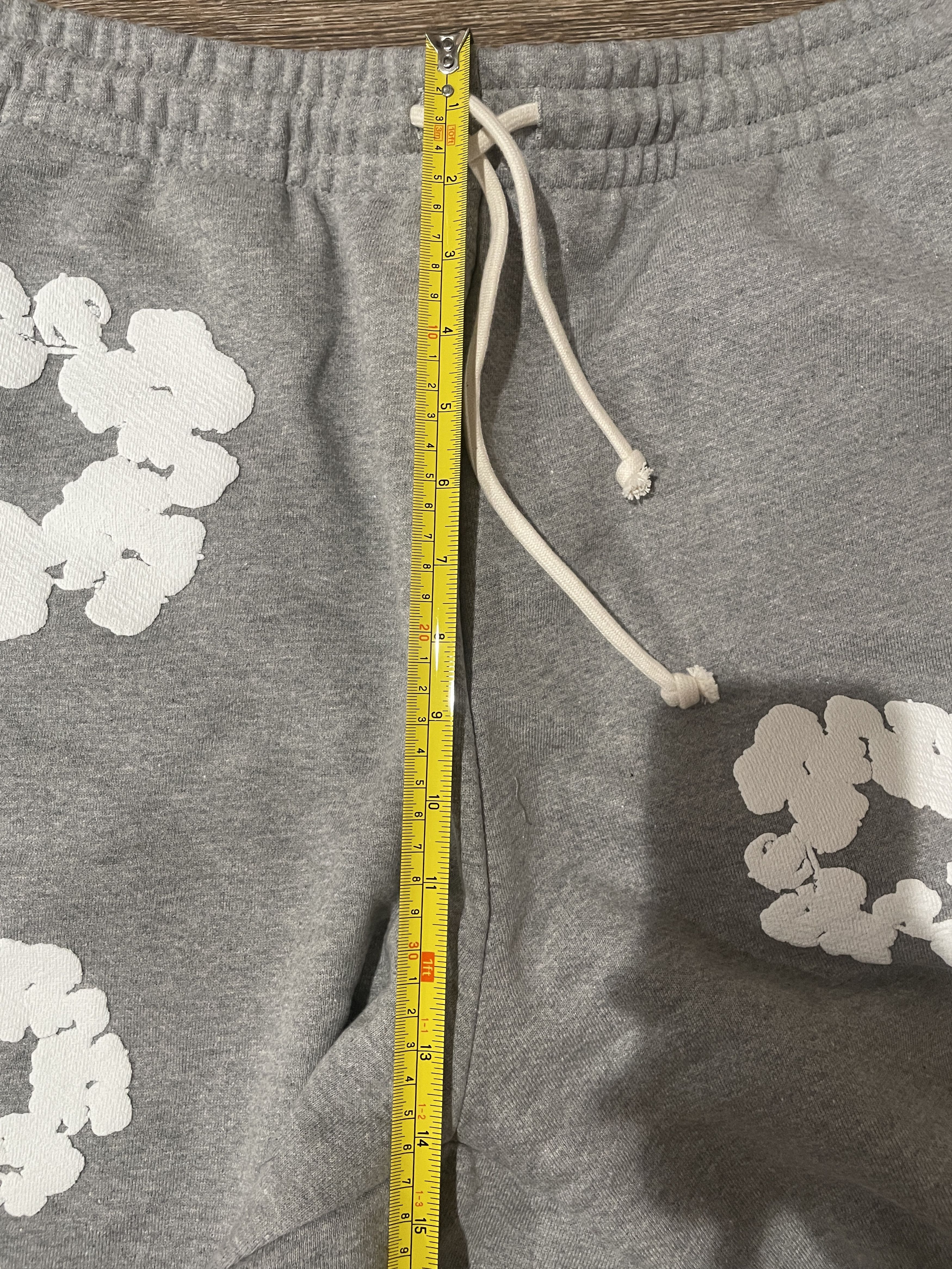 DENIM TEARS Denim Tears Cotton Wreath Grey Sweatpants XLarge XL NEW Gray Size US 40 / EU 56 - 5 Thumbnail