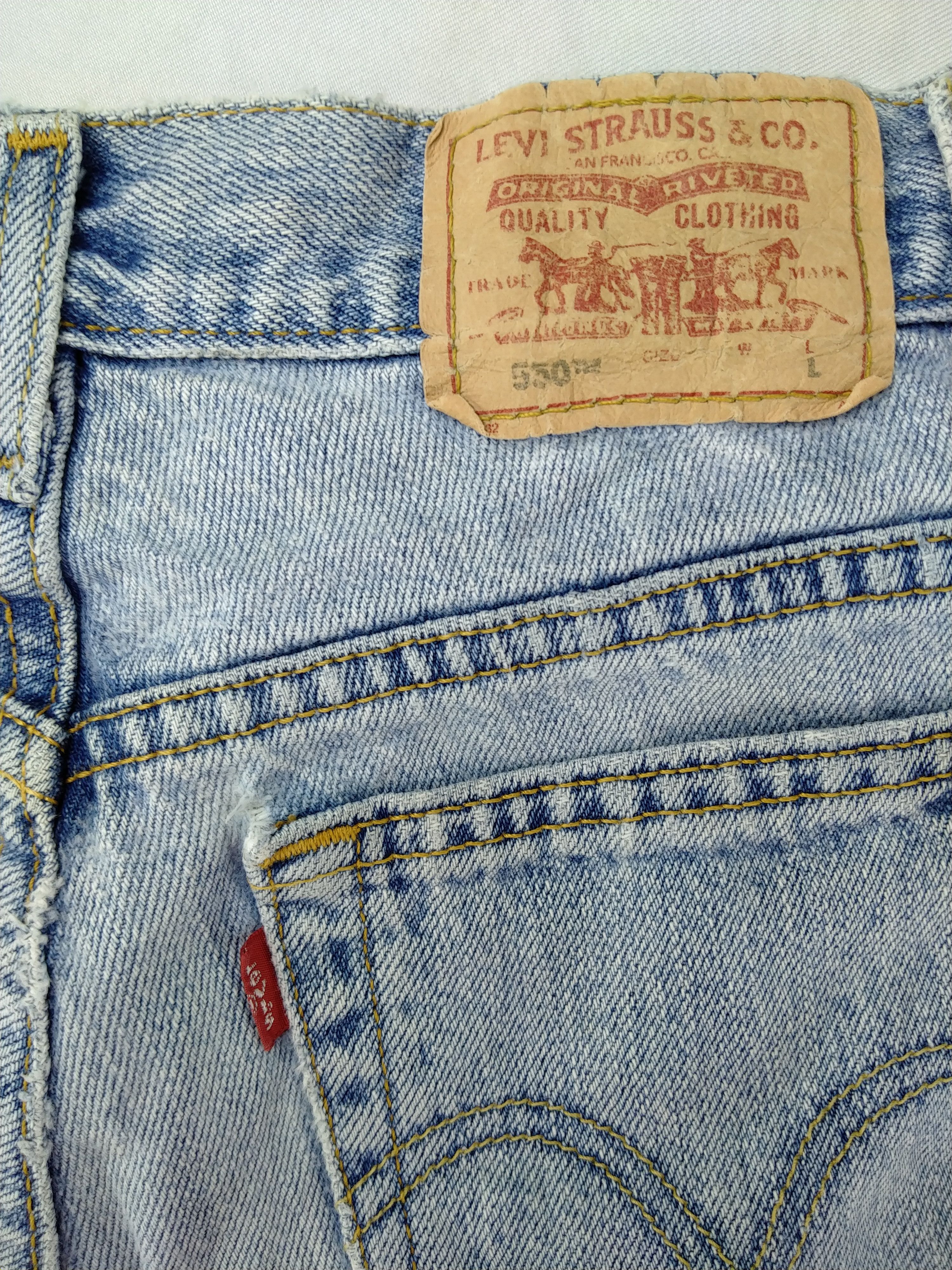 Levi's Light Wash Vintage Levi's 550 Classic Relaxed Denim JN615 Size US 27 - 9 Thumbnail