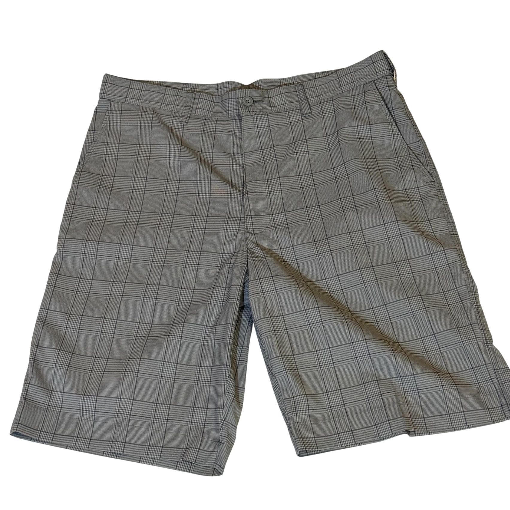 PGA Tour PGA TOUR Golf Shorts Mens 32 Gray Plaid Stretch Performance Flat Front Casual Shirt Size US 32 / EU 48 - 2 Thumbnail