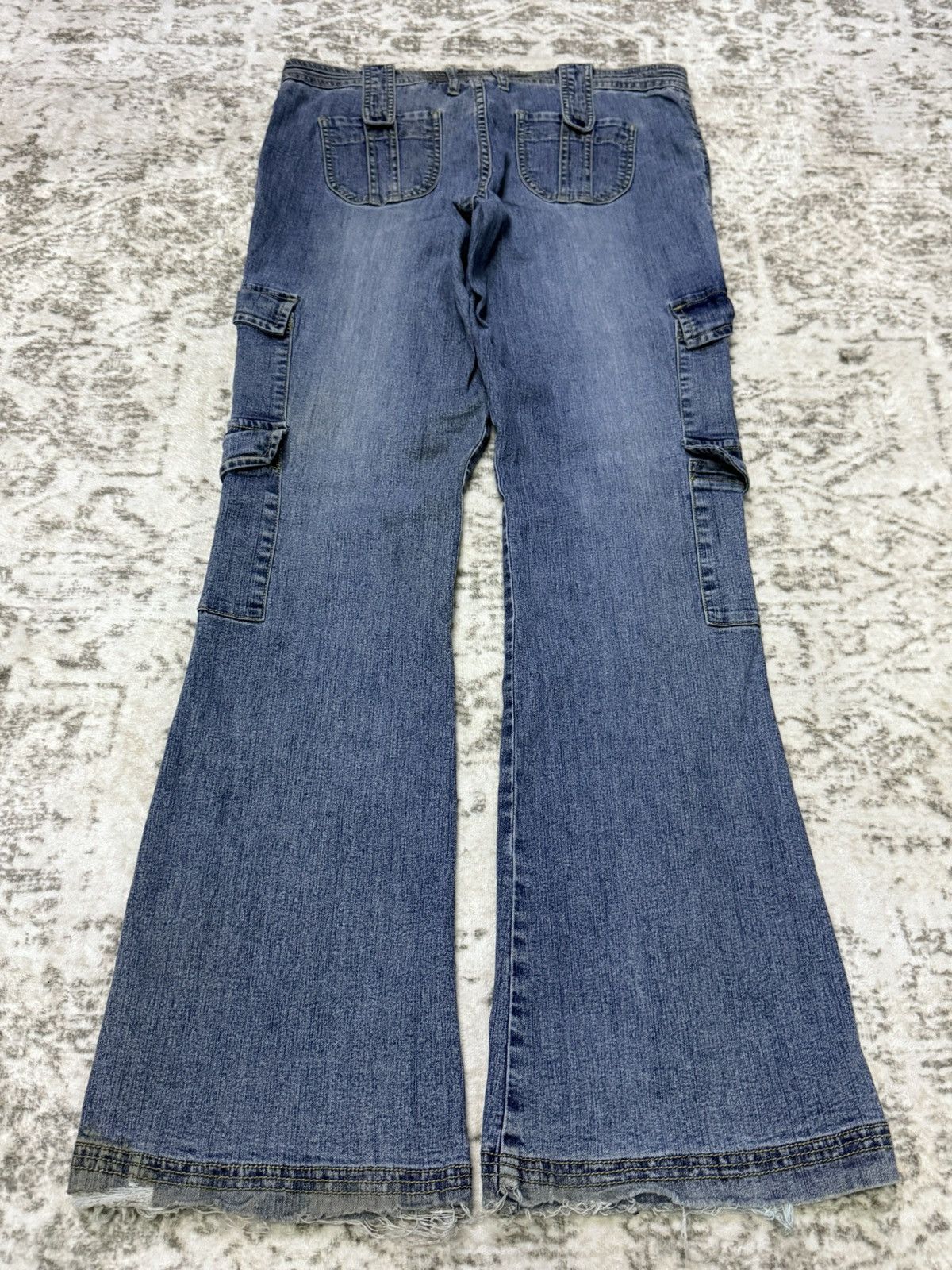 Le Grande Bleu (L.G.B.) Vanilla Star Multi Pocket Cargo Zipper Flare Jeans Size US 32 / EU 48 - 7 Thumbnail