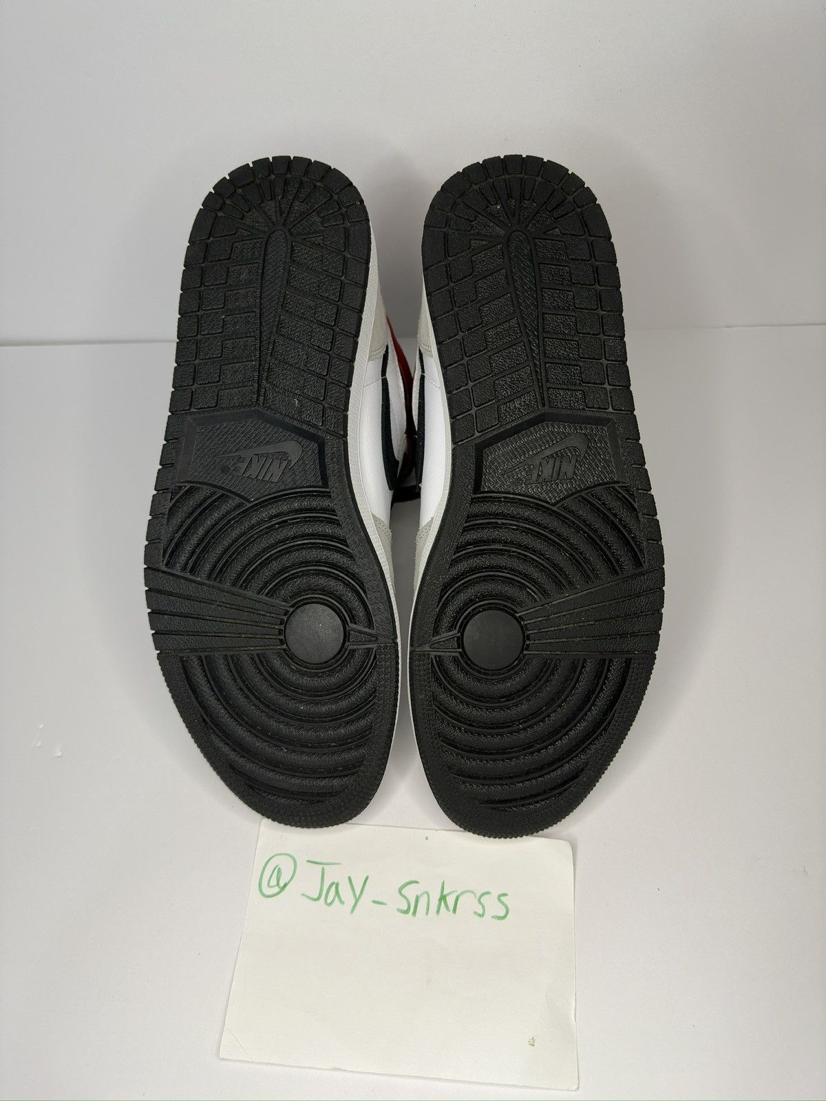 Jordan Brand × Nike Jordan Retro 1 OG “Smoke Gray” Size US 12 / EU 45 - 5 Thumbnail