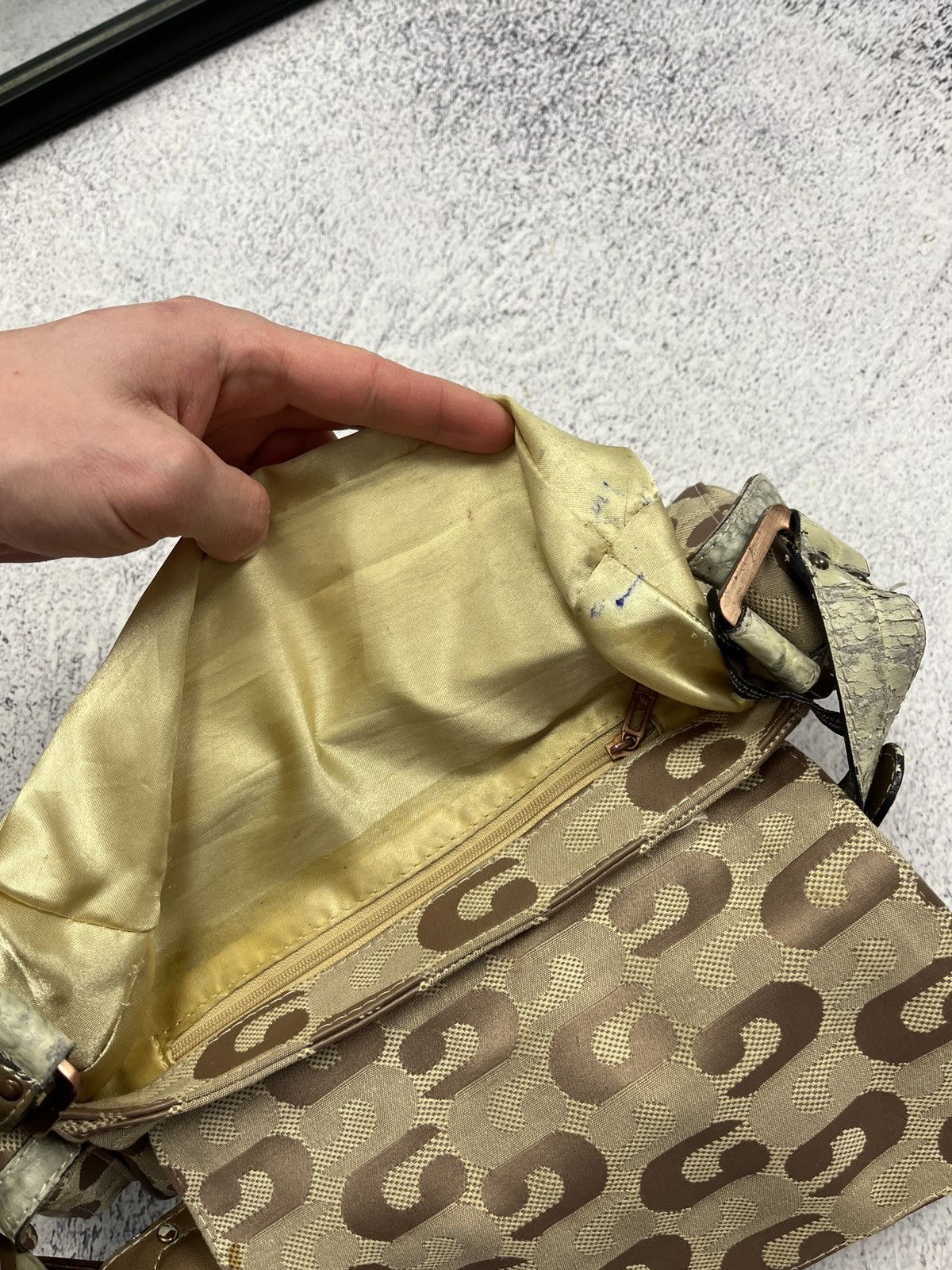 Guess Vintage 00’s GUESS Cloth Handbag Monogram Y2k Avant Garde Size ONE SIZE - 15 Thumbnail