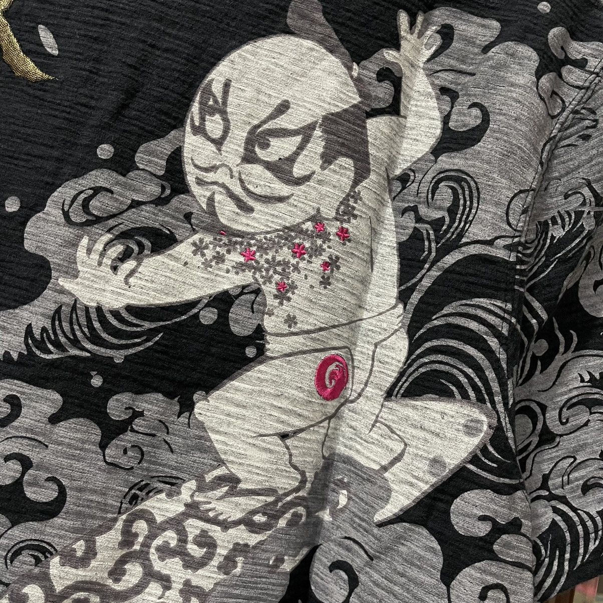 Kamakura Sukajan namiwa nottemo nomareruna tee Size US L / EU 52-54 / 3 - 5 Thumbnail