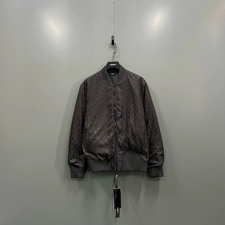 Other Louis Vuitton Duplex leather jacket in dark grey with flor Size US M / EU 48-50 / 2 - 2 Thumbnail