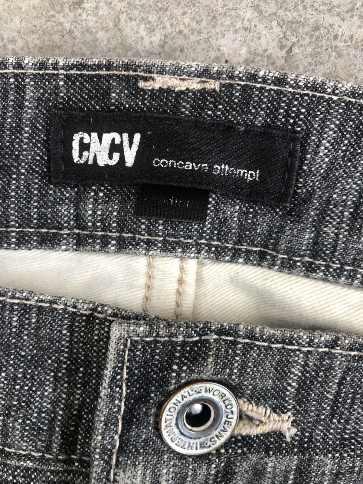 Japanese Brand Concave attempt Blanket Denim Distressed Jeans Size US 33 - 19 Thumbnail
