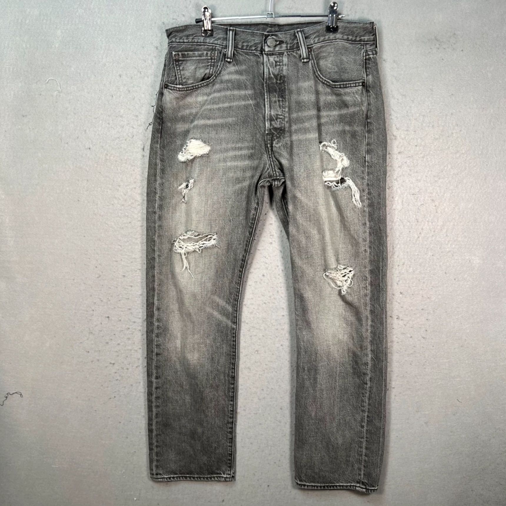 Levi's Levis 501 Mens Jeans Gray Distressed Straight 32x29 Denim 100% Cotton Leather? Wait Size US 32 / EU 48 - 2 Thumbnail