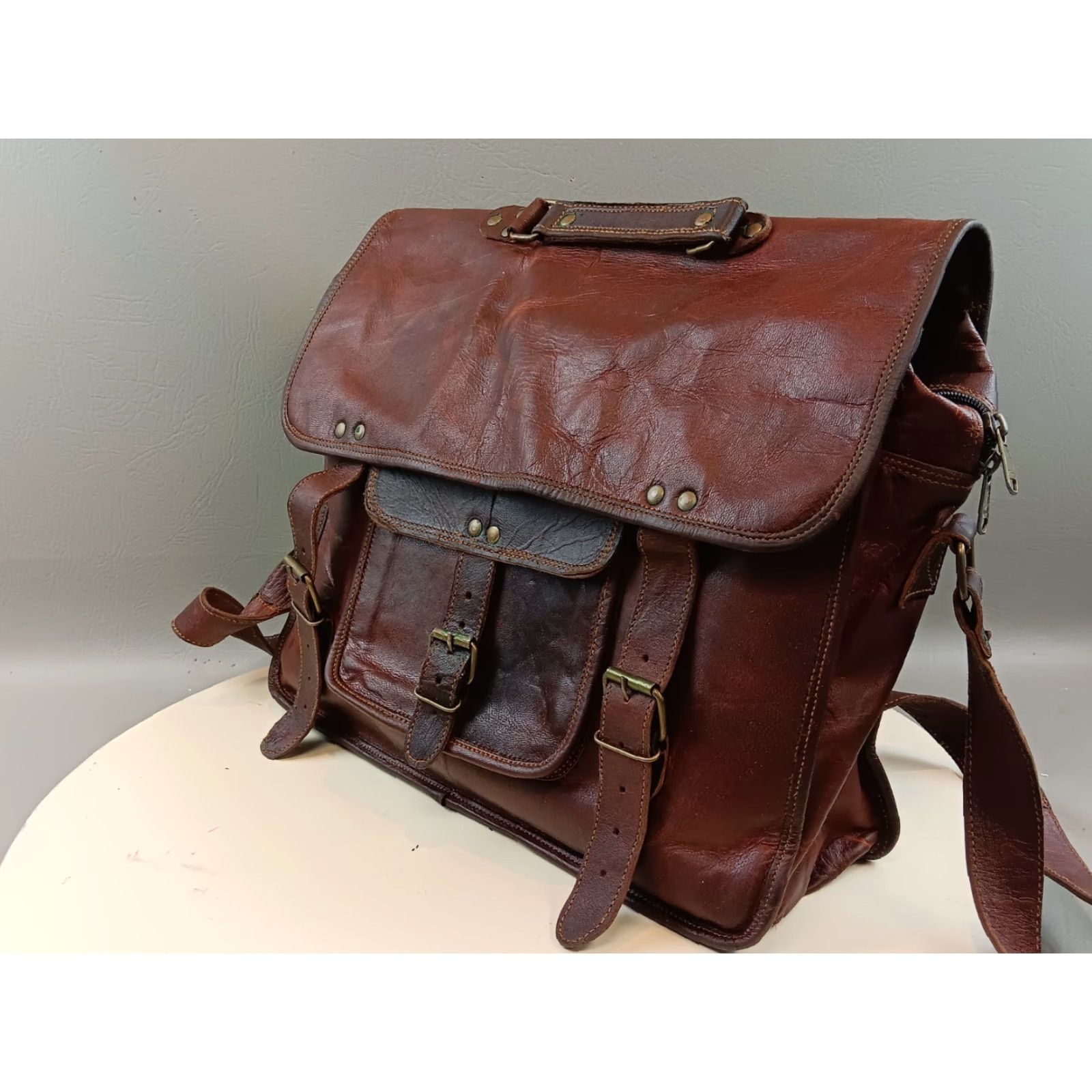 Vintage VINTAGE Handmade Leather Shoulder Bag Mens Medium Brown 90s Satchel Bag with Adjustable Strap Buckle Zip Size ONE SIZE - 4 Thumbnail