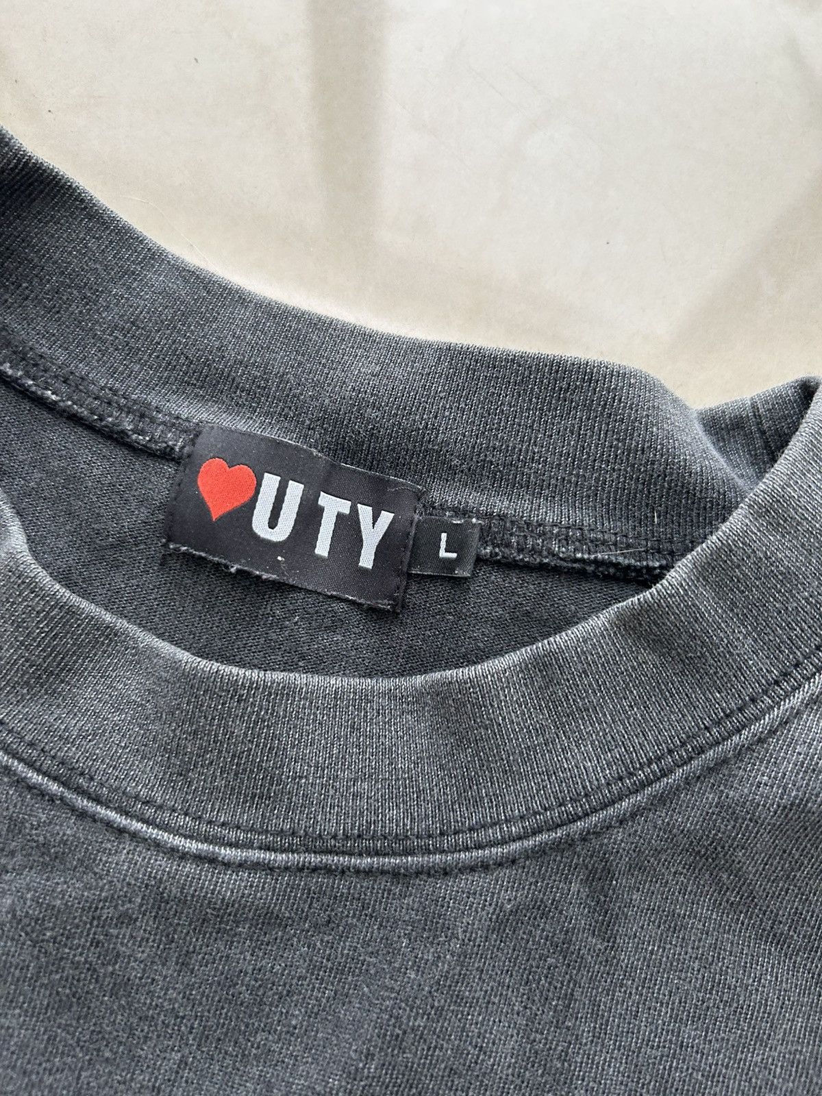 Other Running Heart Sleeveless Shirt Size US L / EU 52-54 / 3 - 2 Thumbnail