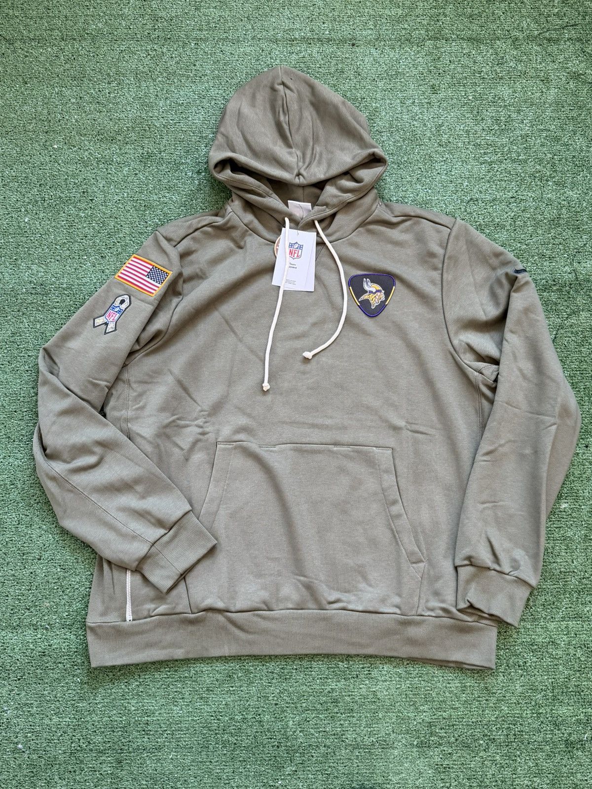 Nike Nike Minnesota Vikings 2025 Salute to Service Hoodie Size US XXL / EU 58 / 5 - 2 Thumbnail