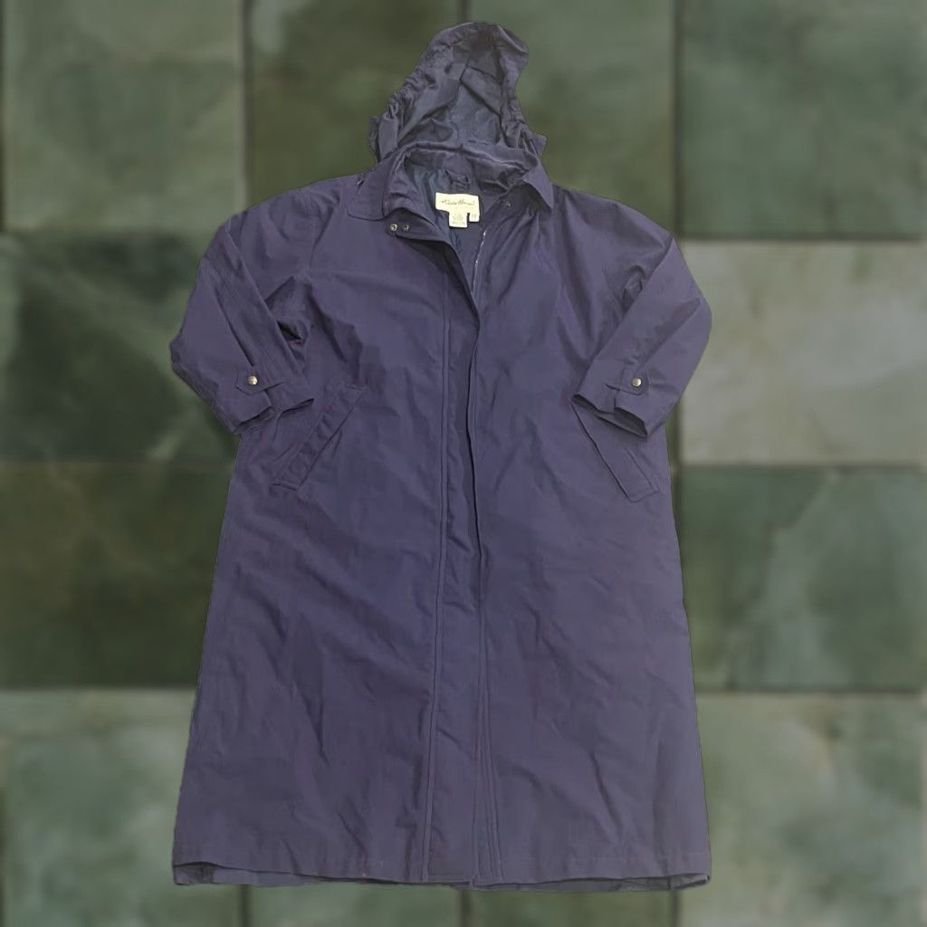 Eddie Bauer Eddie Bauer Windbreaker Rain Coat / Purple / Women Petite Large / Polyester / Rain Jacket / Coat / Windbreaker / Rain Coat / PL / Vintage: No Size L / US 10 / IT 46 - 1 Thumbnail