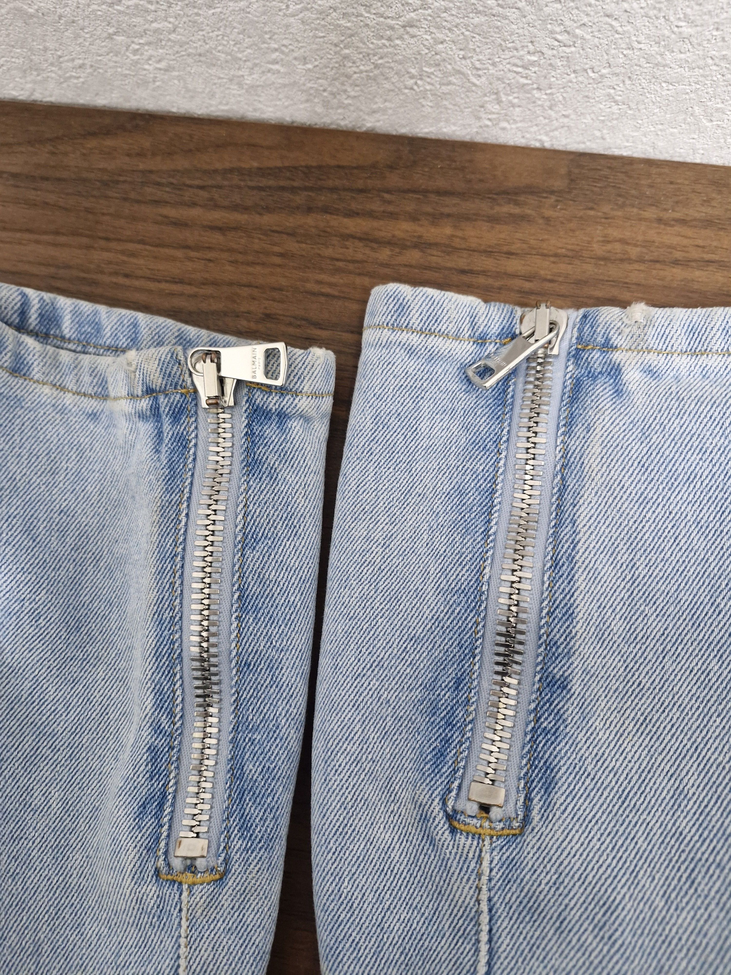 Balmain BALMAIN FW24 Light Washed Biker Jeans Size US 29 - 4 Thumbnail