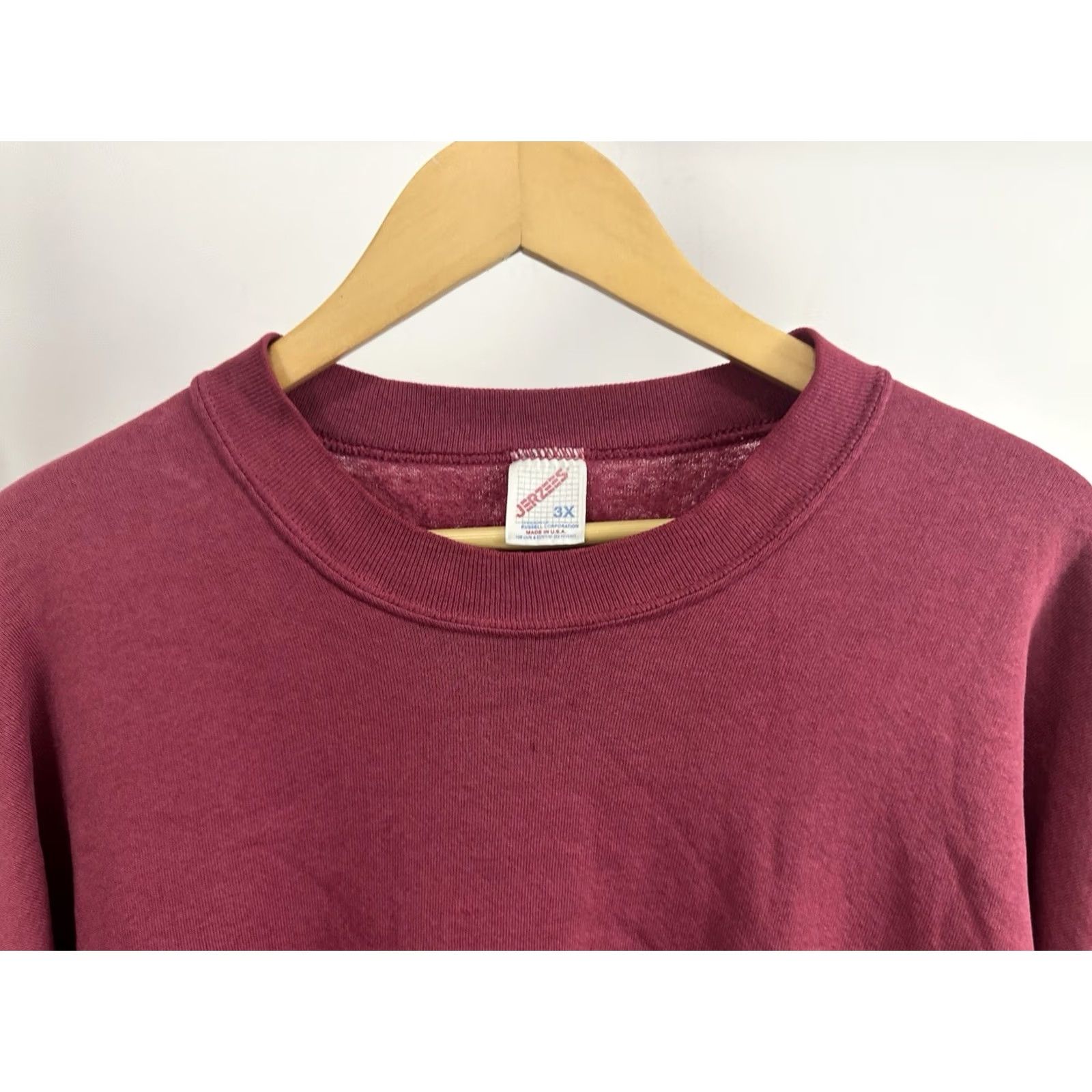 Jerzees VTG 80s Jerzees Paper Thin Burnout Burgundy Boxy Sweatshirt 3X Men Sweatshirt Burgundy 80s Jerzees Burnout Boxy Pullover Shirts Mens, 3X, Burgundy Size US XXL / EU 58 / 5 - 5 Thumbnail