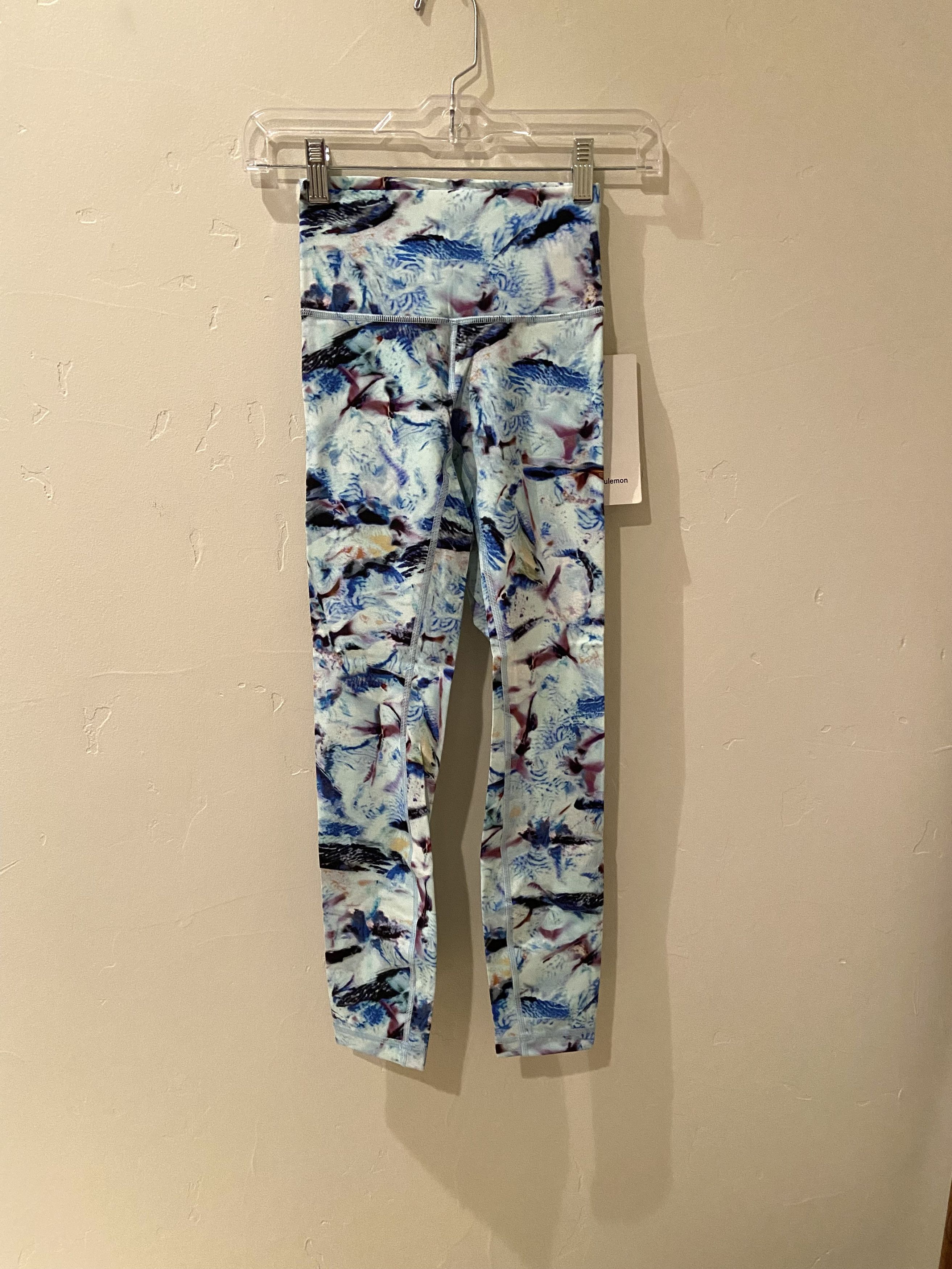 Lululemon NWT, RARE Lululemon Wunder Under - Exposure Multi - Size 2 Size 26" / US 2 / IT 38 - 3 Thumbnail