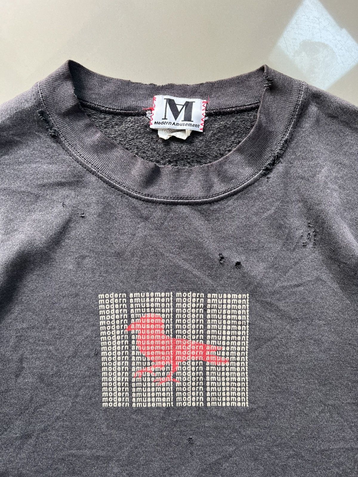 Vintage Faded Distressed Modern Amusement Crewneck Size US M / EU 48-50 / 2 - 9 Thumbnail