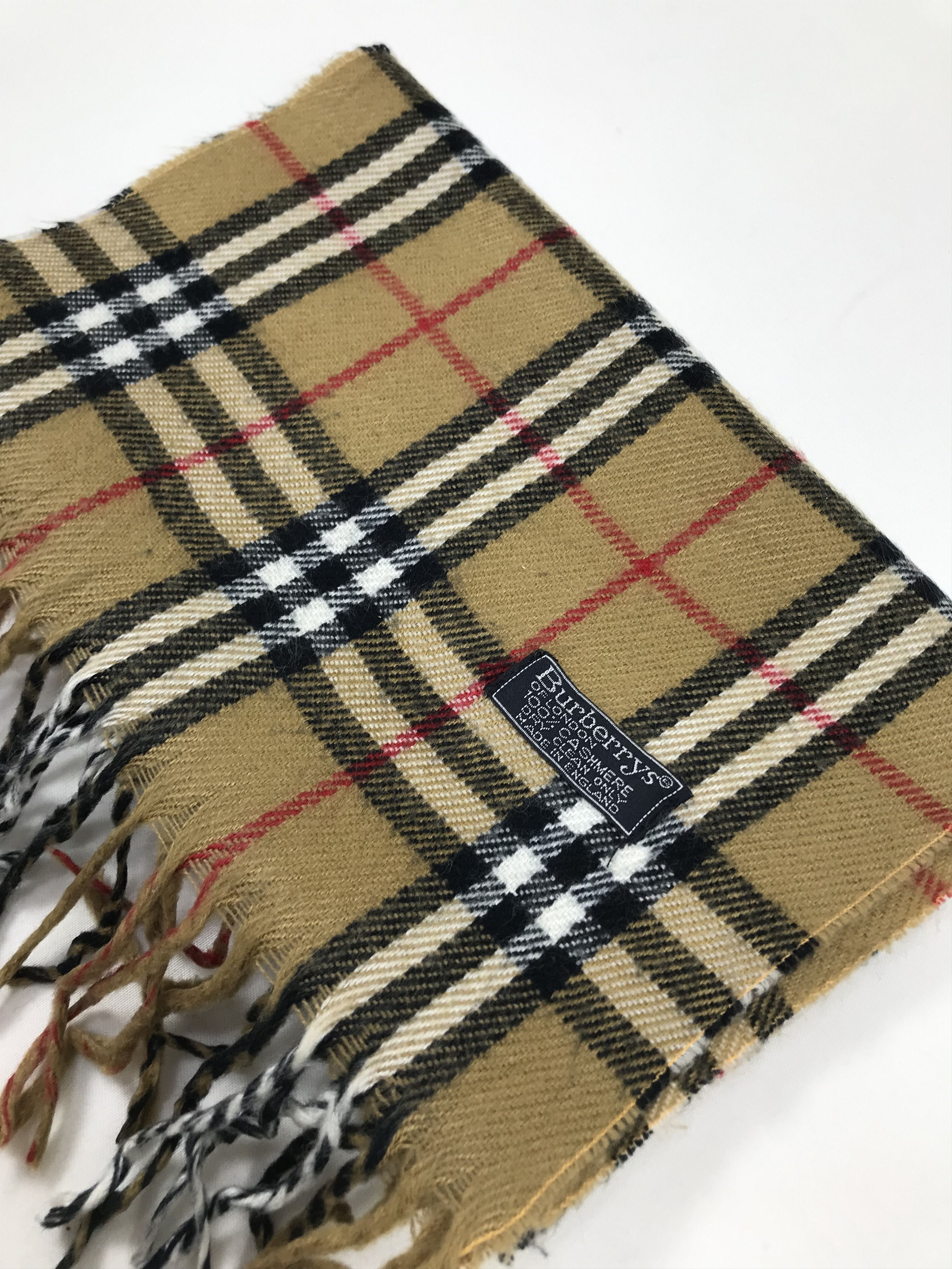 Burberry Burberry Scarf / Muffler / Neckwear Size ONE SIZE - 1 Thumbnail