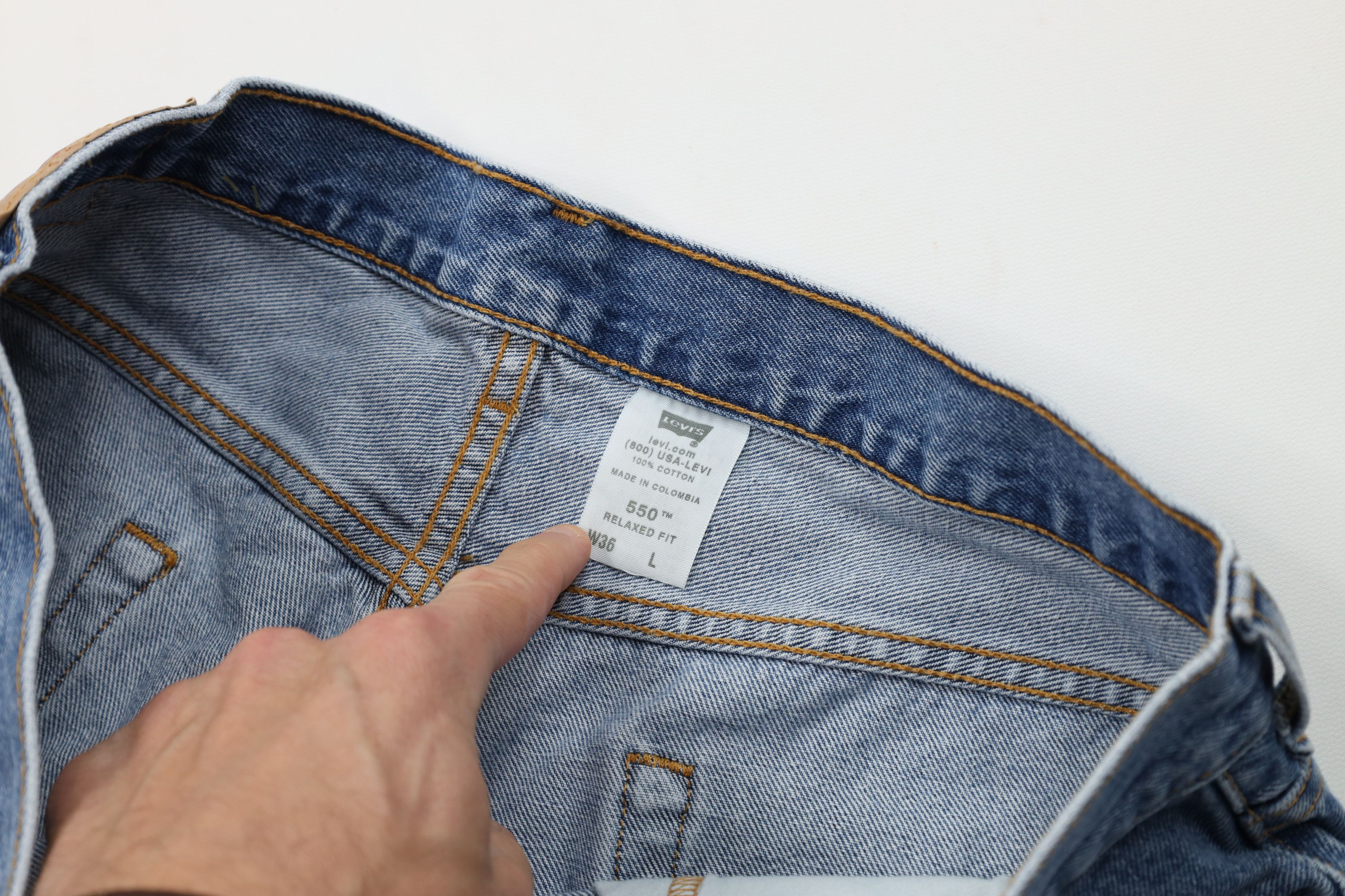 Levi's Vintage Y2K 2003 Levis 550 Fit Denim Jeans Shorts Jorts Size US 36 / EU 52 - 8 Thumbnail