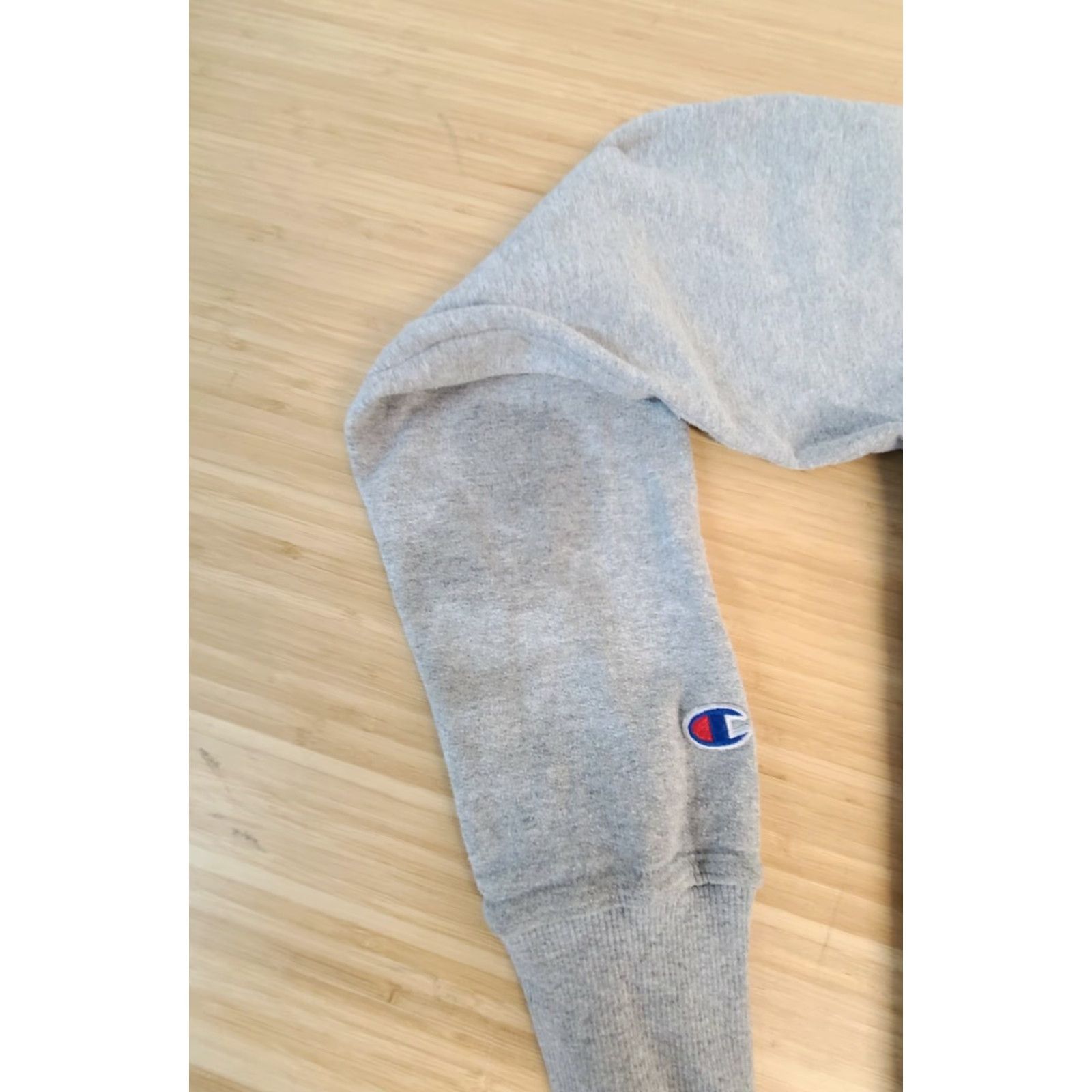 Champion Champion Sweatshirt Crewneck Logo Distressed Stained Sz S Gray Men Regular Shortened Size Small Distressed and Stained Size US S / EU 44-46 / 1 - 6 Thumbnail