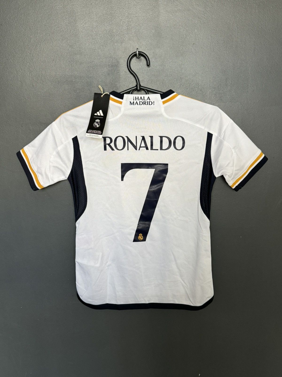Adidas KIDS New Real Madrid 23/24 Home Ronaldo Football Jersey Size US XS / EU 42 / 0 - 1 Thumbnail