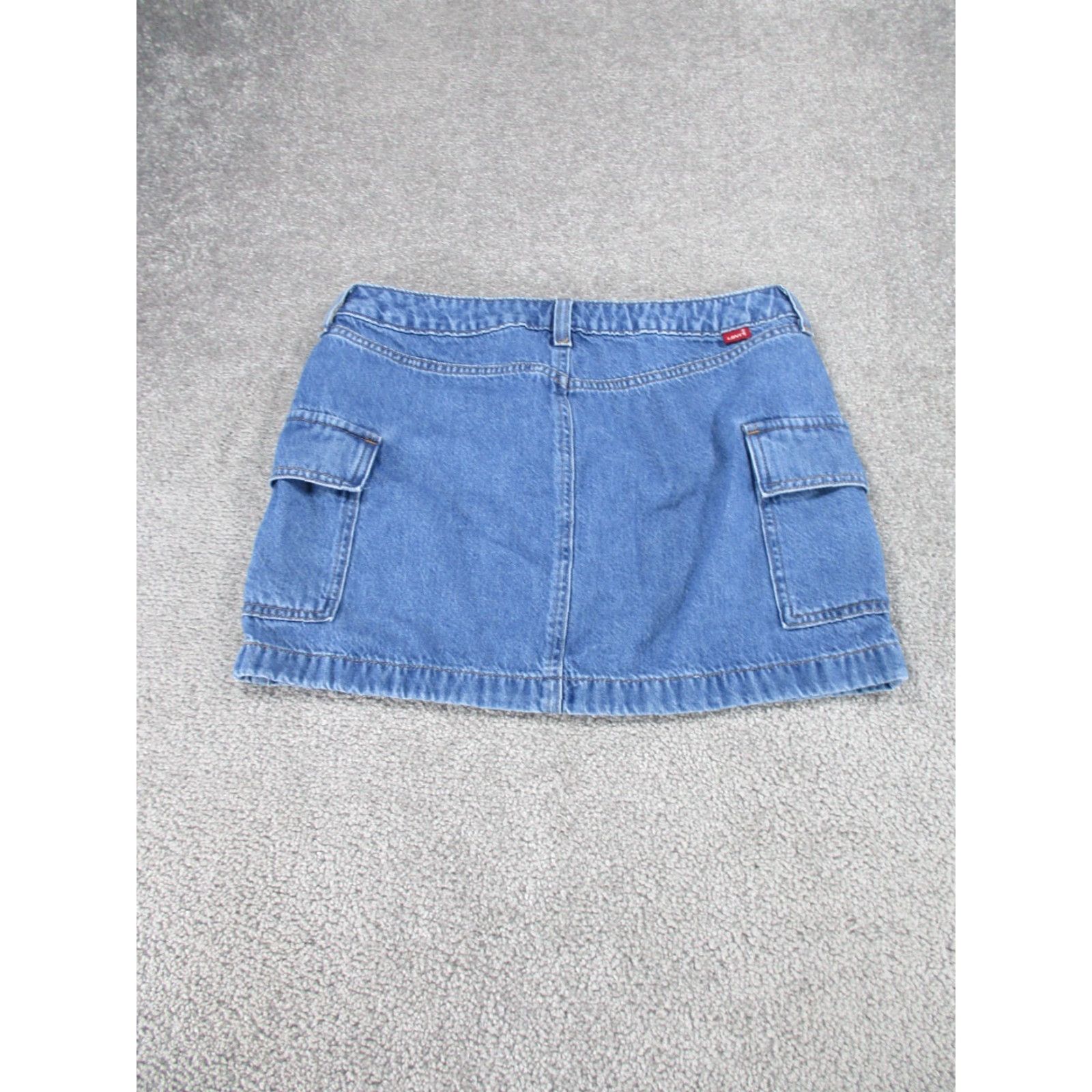Levi's VINTAGE Levi's Cargo Skirt Womens 28 Light Wash Denim Mini Adjustable Zipper Short 90s Womens Size 28" / US 6 / IT 42 - 8 Thumbnail