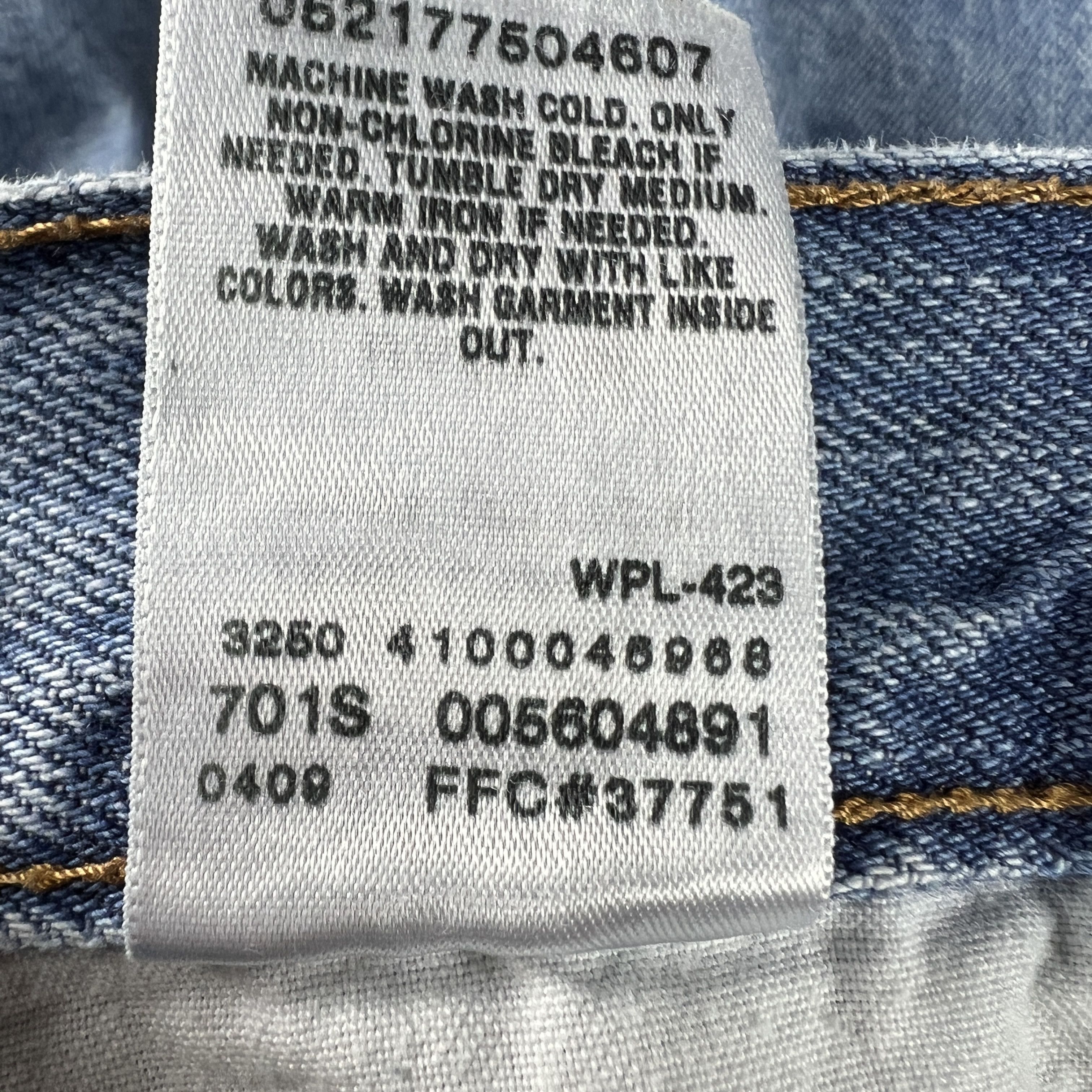 Levi's × Vintage Y2K Levi's Jeans 560 Loose Tapered Blue Faded Cotton Denim Size US 34 / EU 50 - 9 Thumbnail