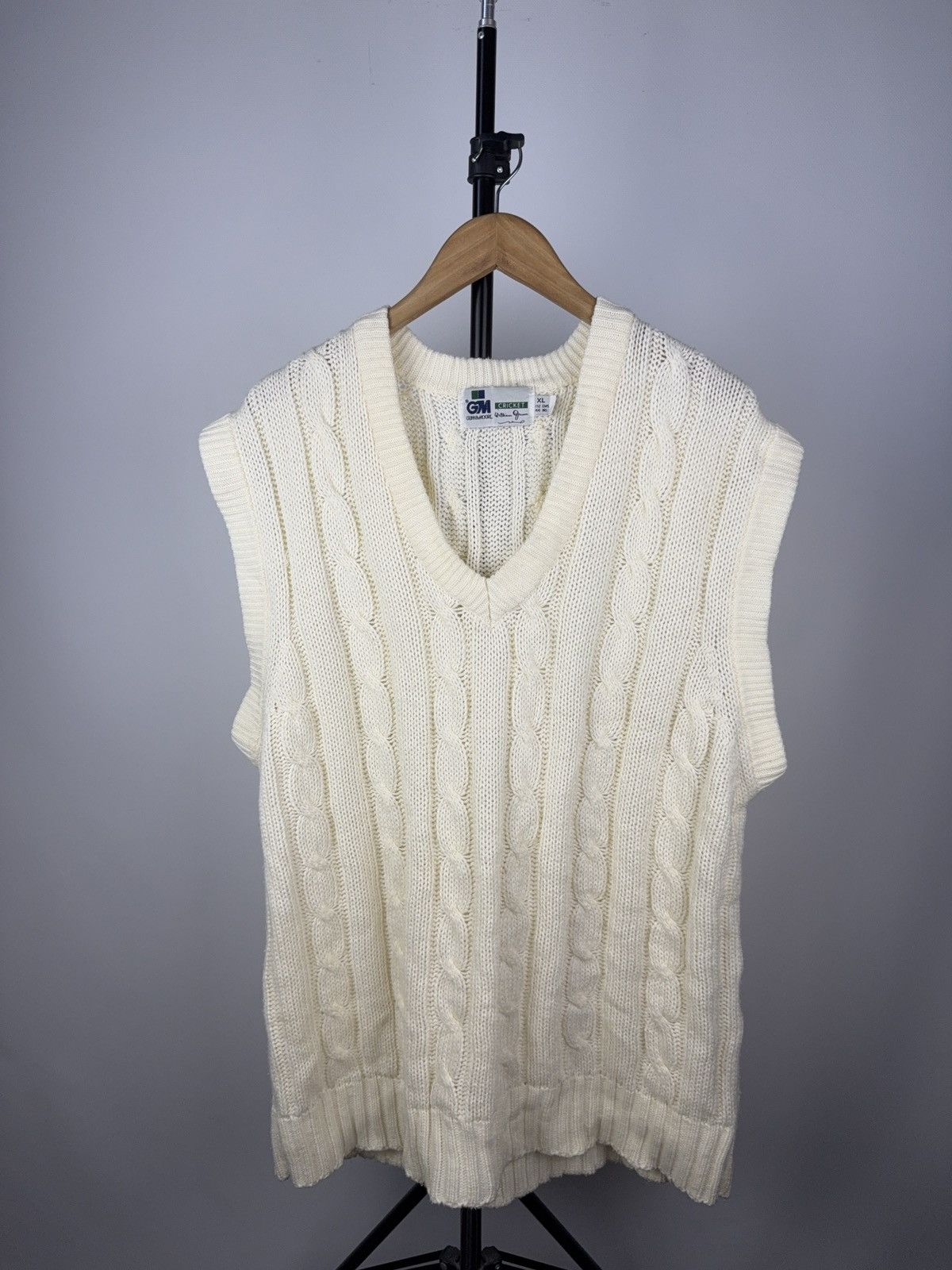 Designer × Vintage GM Cricket Cable Knit Sweater Vest Cream XL Size US XL / EU 56 / 4 - 1 Thumbnail