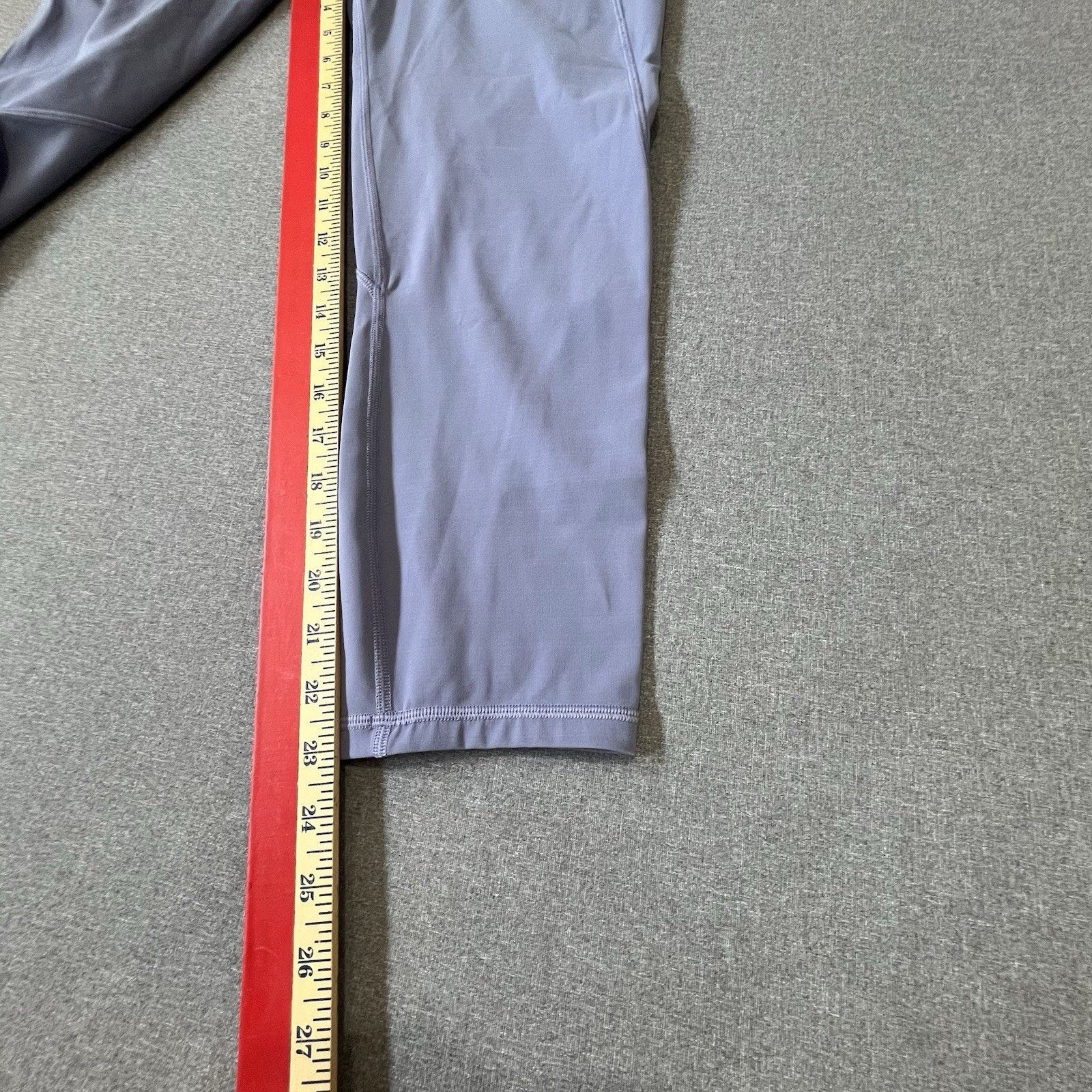 Lululemon Lululemon Women’s Time To Sweat Crop Peri Purple Sz 10 Size 32" / US 10 / IT 46 - 5 Thumbnail