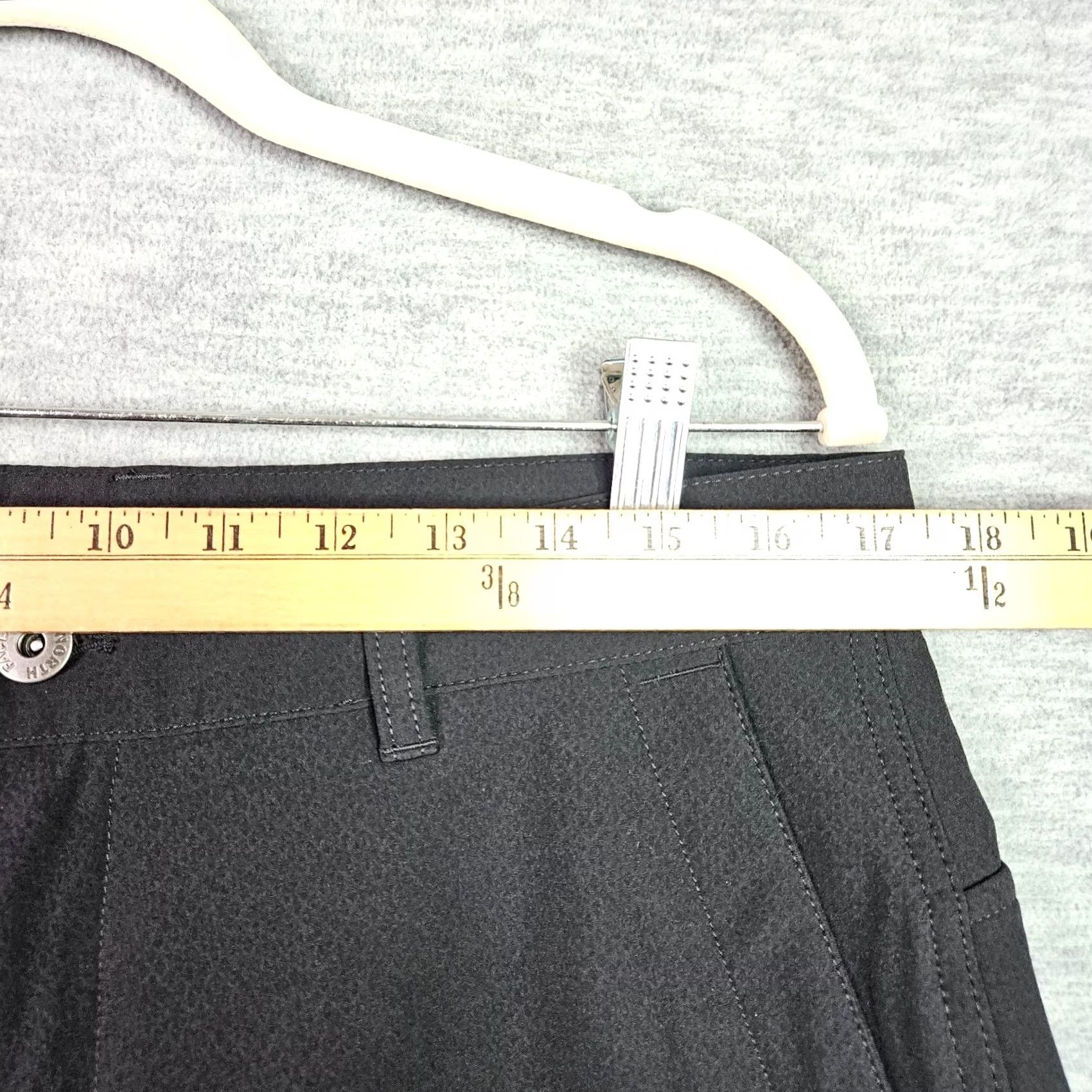 The North Face The North Face Men Hiking Shorts Black Outdoor Size 34 Size US 34 / EU 50 - 3 Thumbnail