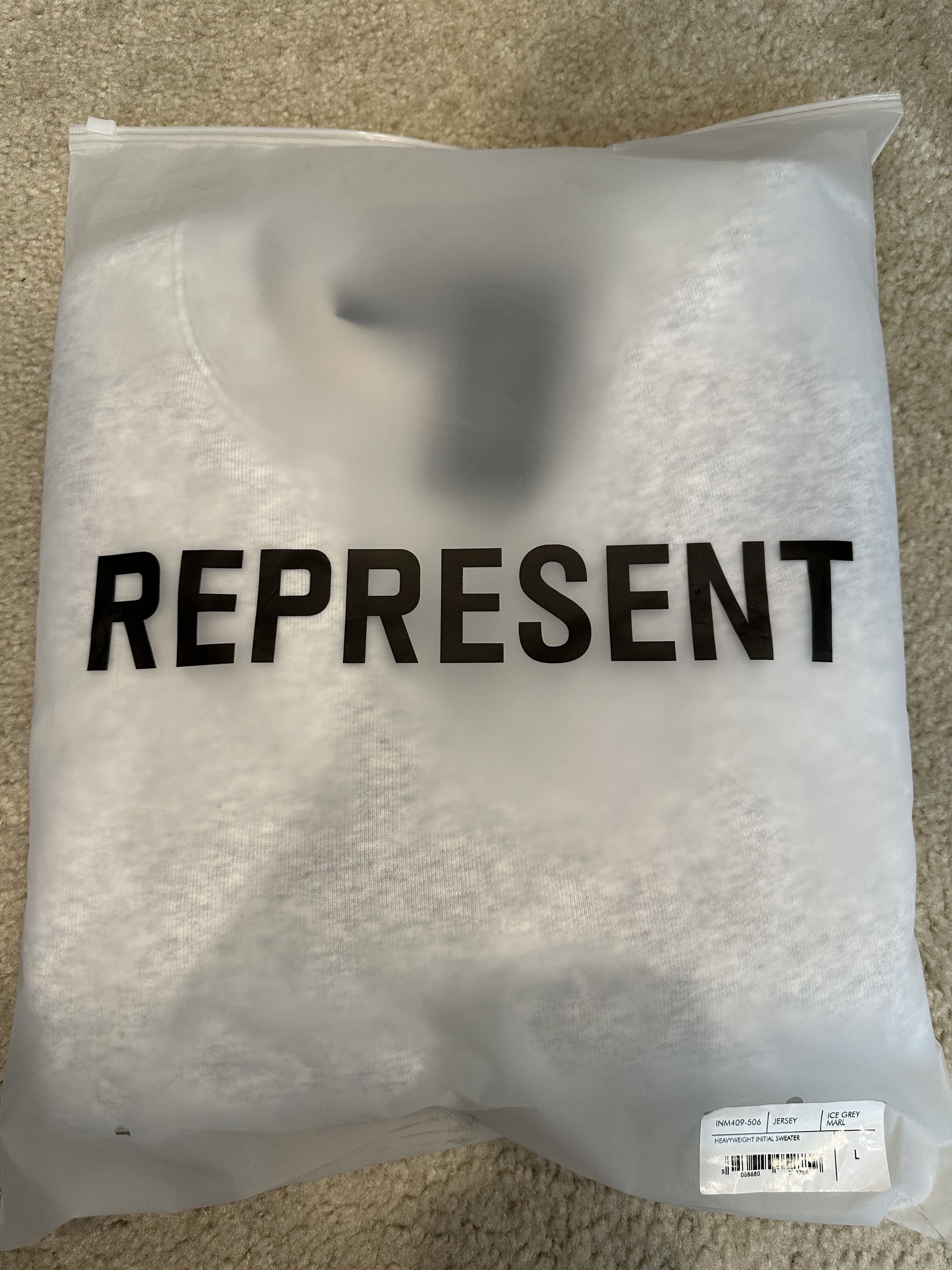 Represent Clo. Represent Clo. HEAVYWEIGHT INITIAL SWEATER Size L Size US L / EU 52-54 / 3 - 4 Thumbnail