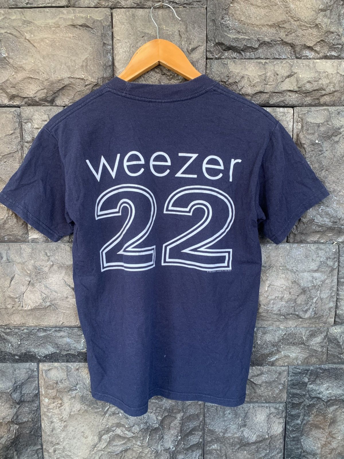 Band Tees × Vintage Vintage Weezer 22 Rock Music / American Rock Band T shirt Size US S / EU 44-46 / 1 - 1 Thumbnail