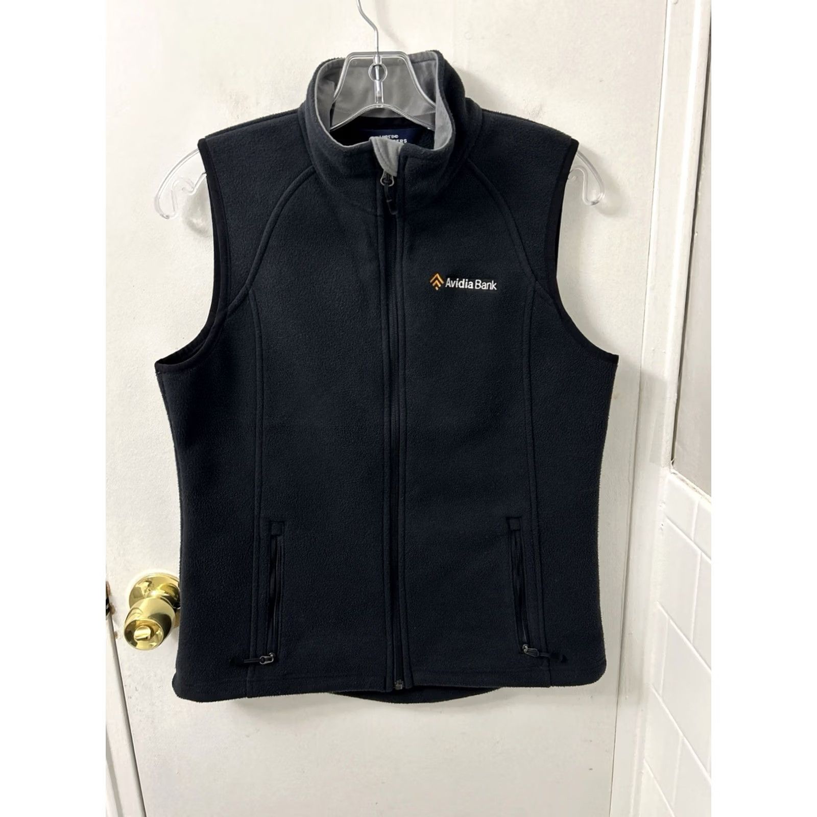 Lands' End Lands' End Outfitters Fleece Vest Womens Small Black Full Zip Avidia Bank Logo Embroidered Vest Size S / US 4 / IT 40 - 2 Thumbnail