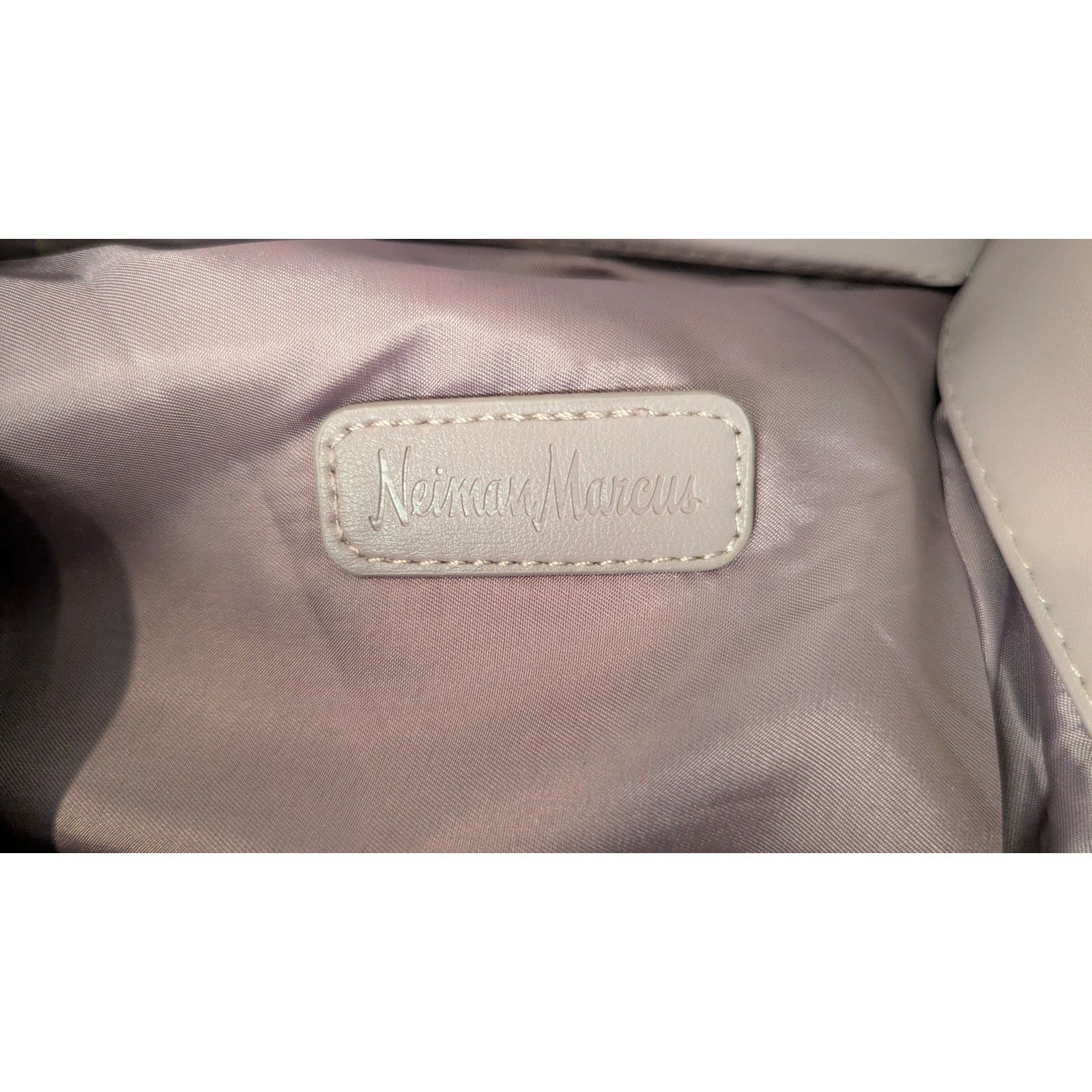 Neiman Marcus Neiman Marcus Tote Bag in Lavender Size ONE SIZE - 4 Thumbnail