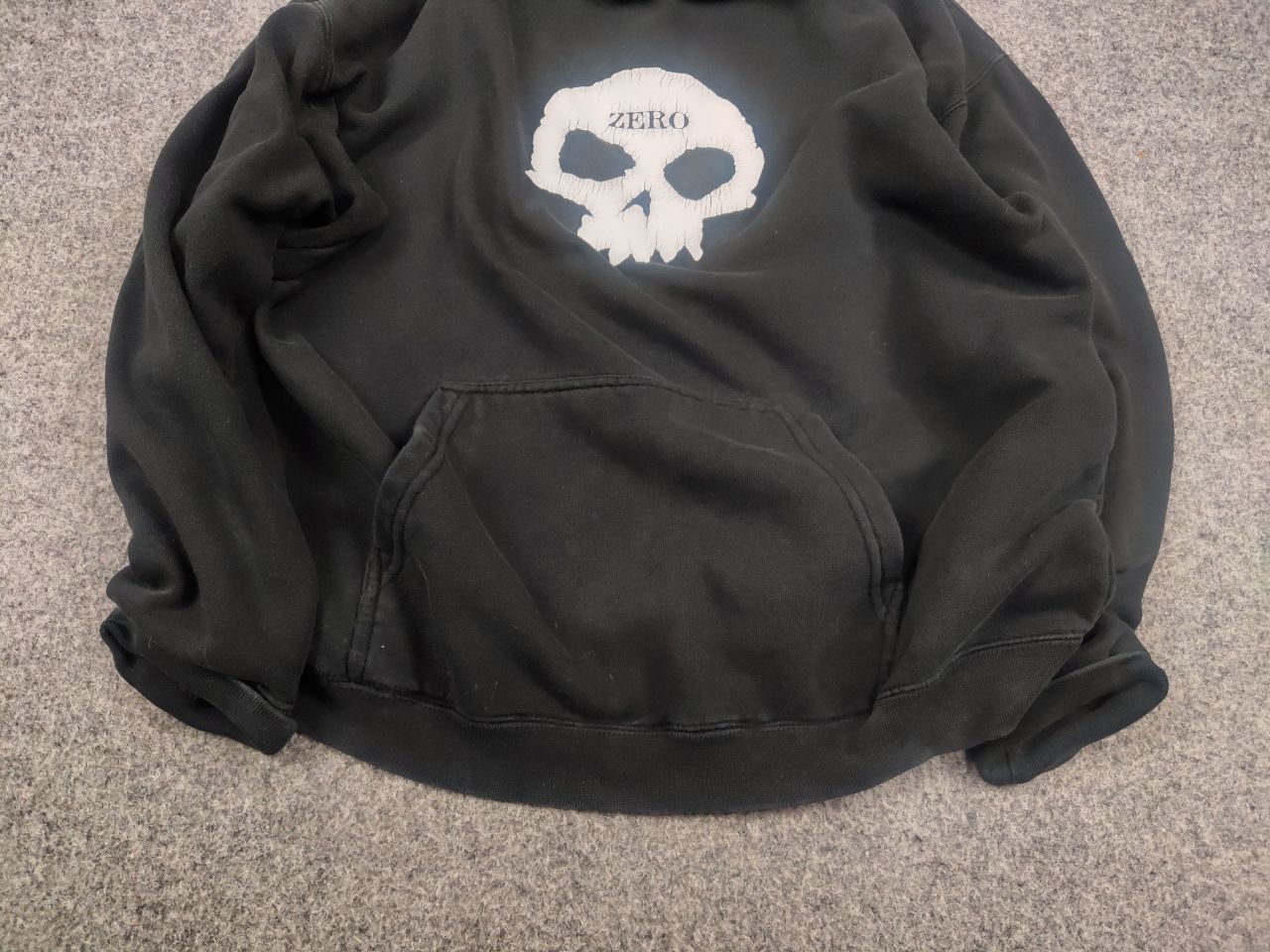 Japanese Brand Vintage 90's Zero Logo skateboards Distressed Faded Hoodie Size US XS / EU 42 / 0 - 5 Thumbnail