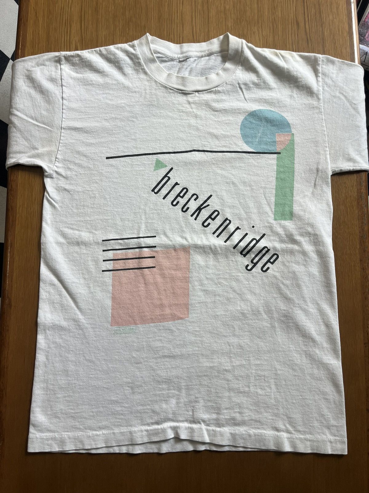 Arts & Science Vintage Breckenridge 1990’s on white Artwork Tshirt Size US S / EU 44-46 / 1 - 3 Thumbnail