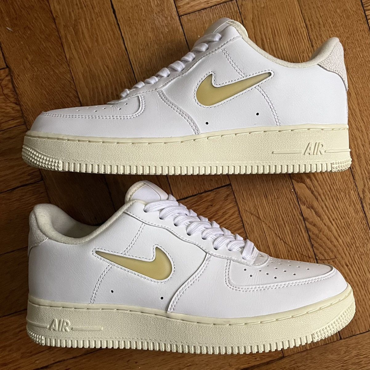 Nike Nike Air Force 1 Jewel “Pale Vanilla” Size US 8 / EU 41 - 3 Thumbnail