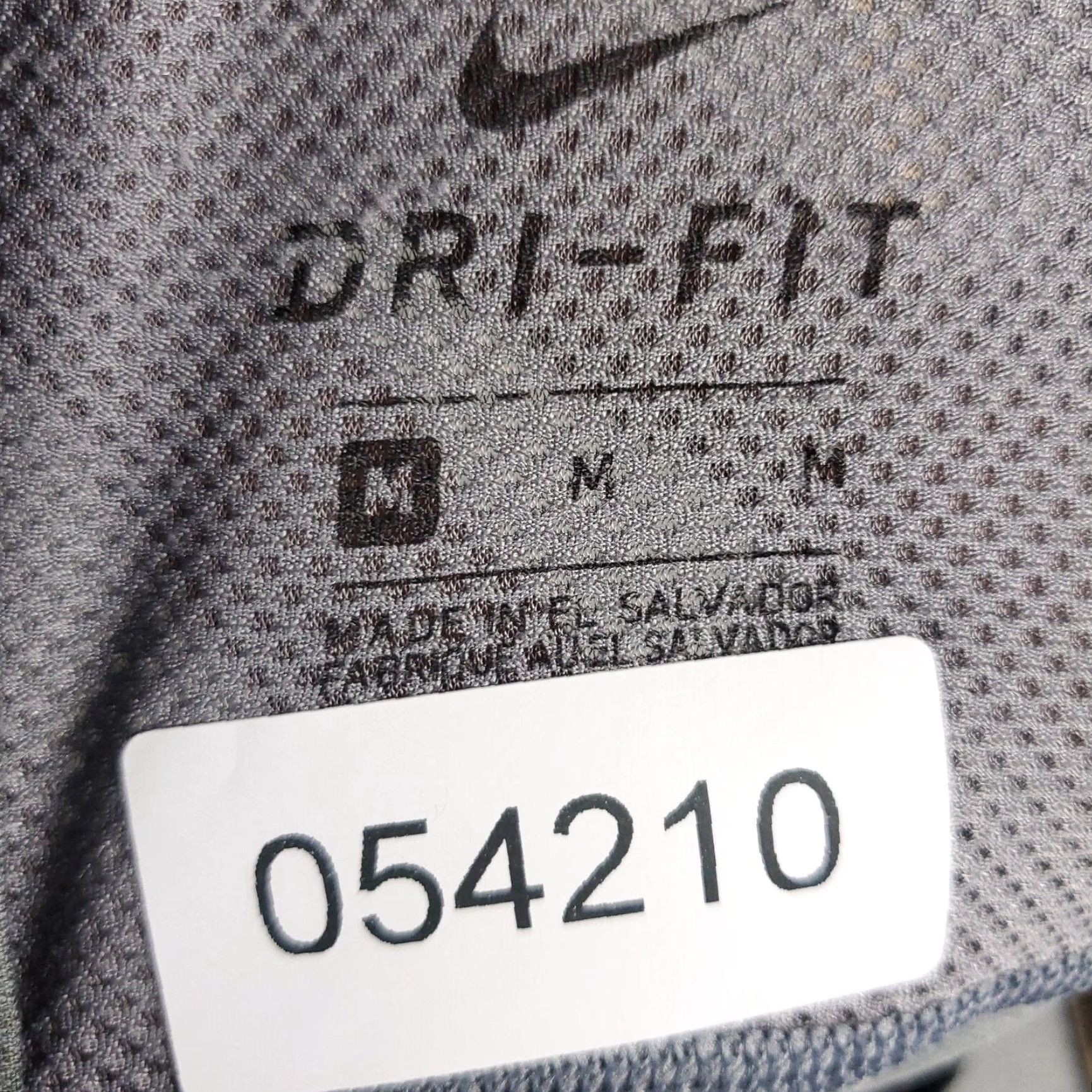 Nike Nike T Shirt Mens Size Medium Gray Pro Swoosh Muscle Gym Work Out Size US M / EU 48-50 / 2 - 7 Thumbnail