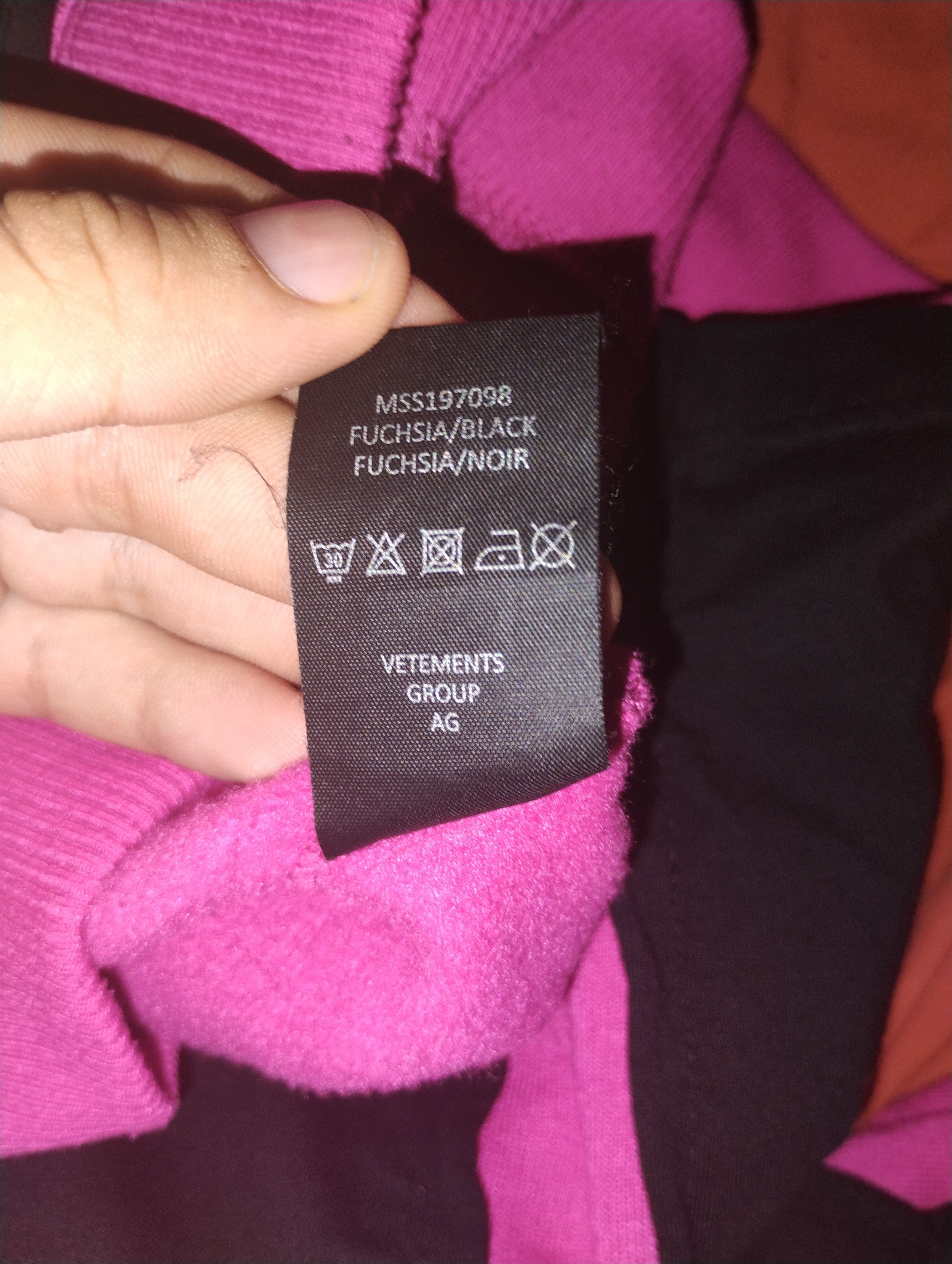 Vetements AW2018 Vetements "Yourname" Slogan hoodie Size US S / EU 44-46 / 1 - 9 Thumbnail