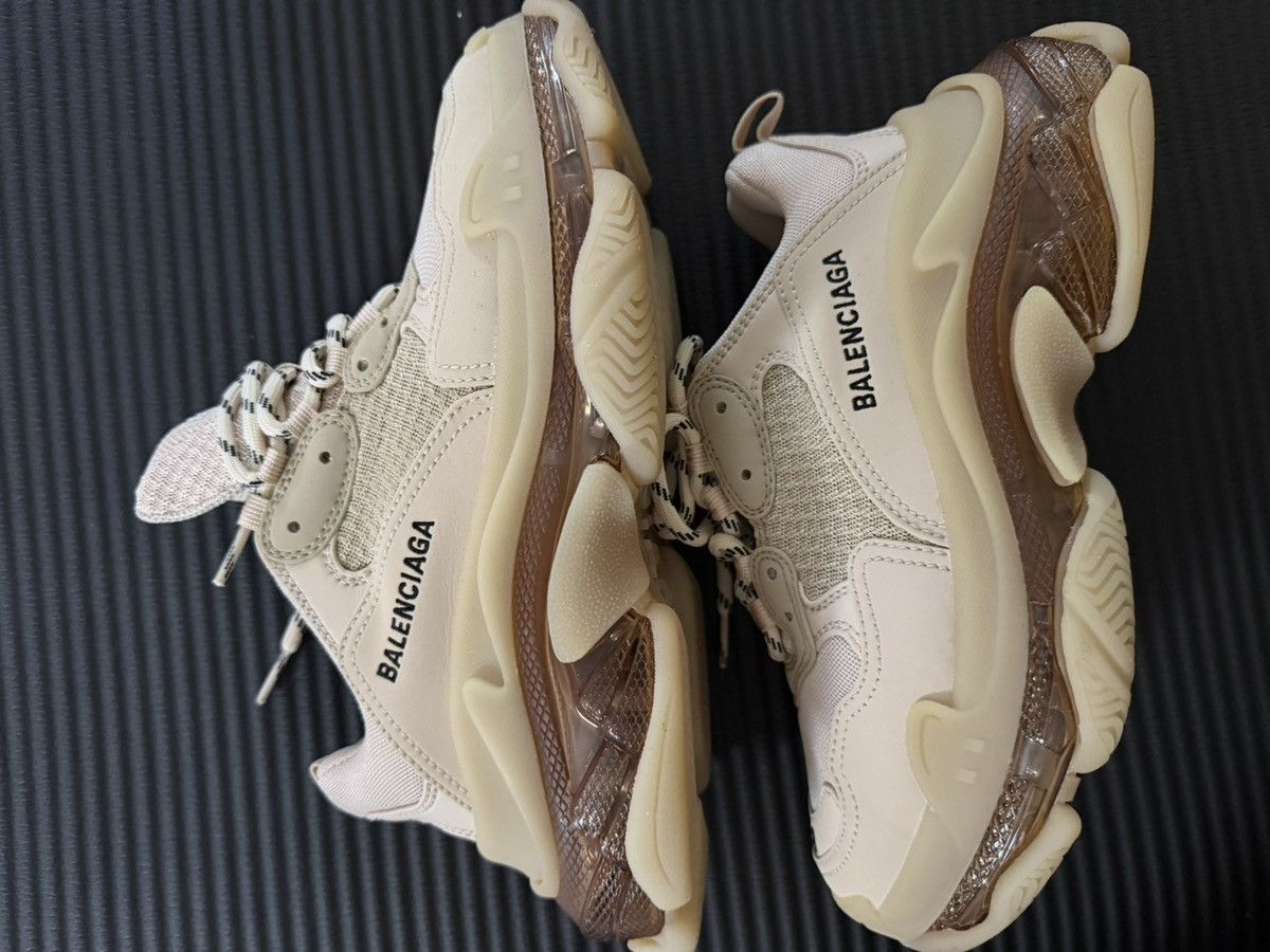 Balenciaga Triple S Beige Size US 8 / IT 38 - 4 Thumbnail